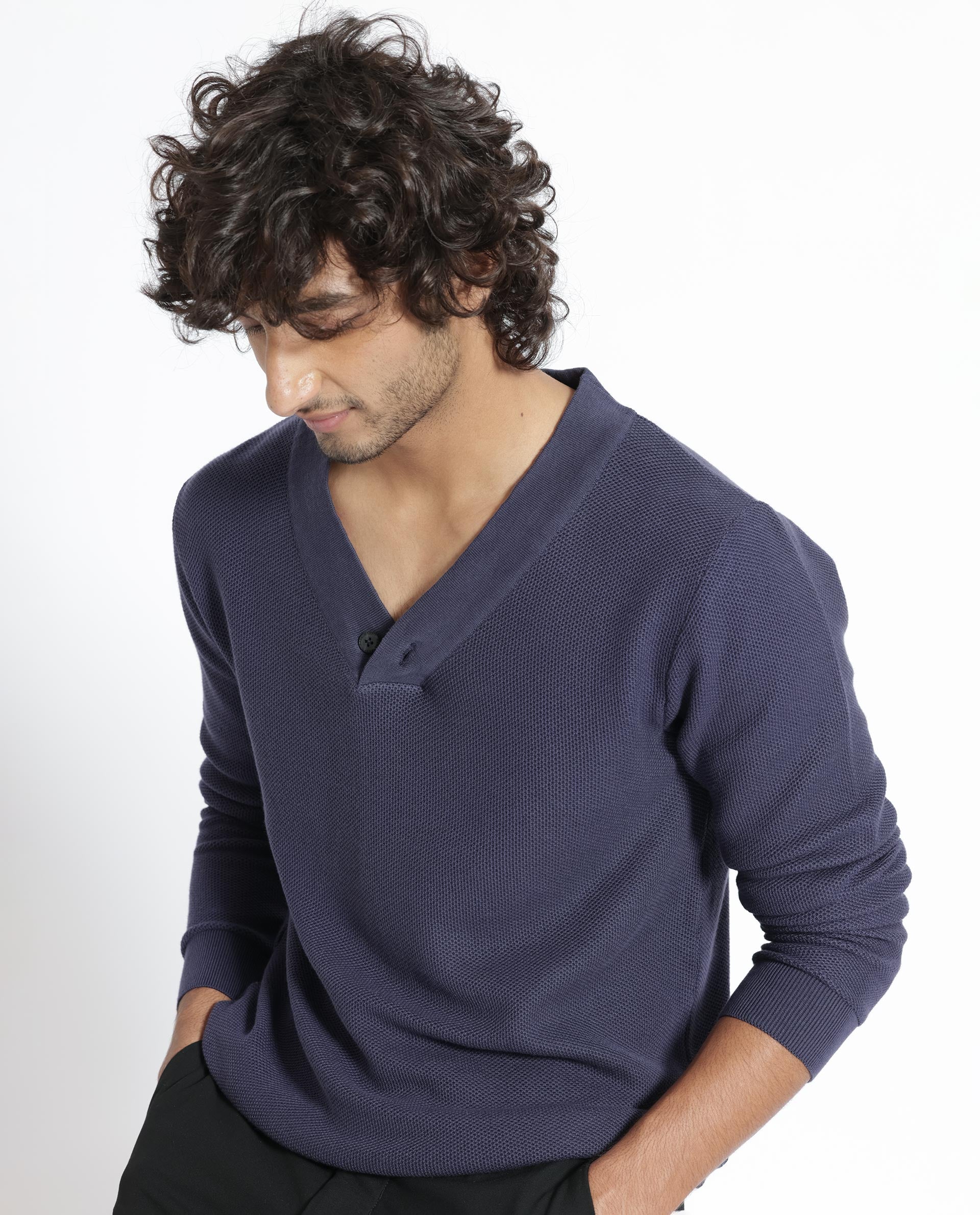 Rare Rabbit Mens Breeze Purple Sweater Full Sleeve V-Neck Solid