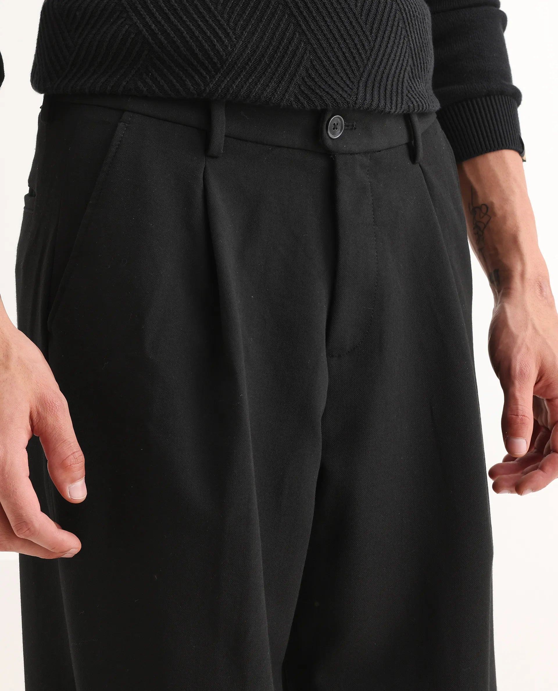 Rare Rabbit Men's Brelint Black Cotton Blend Plain Relaxed Fit Trouser