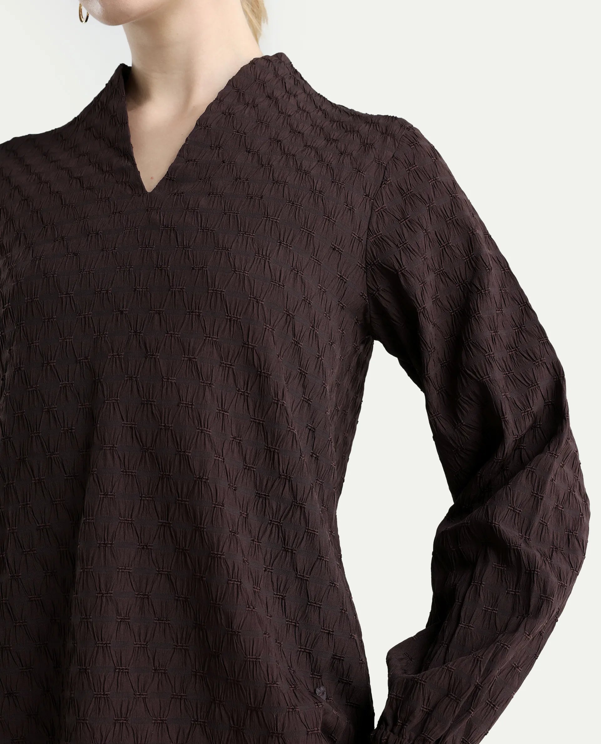 Rareism Women's Bummo Brown Polyester V-Neck Plain Balloon Sleeve Regular Fit Top