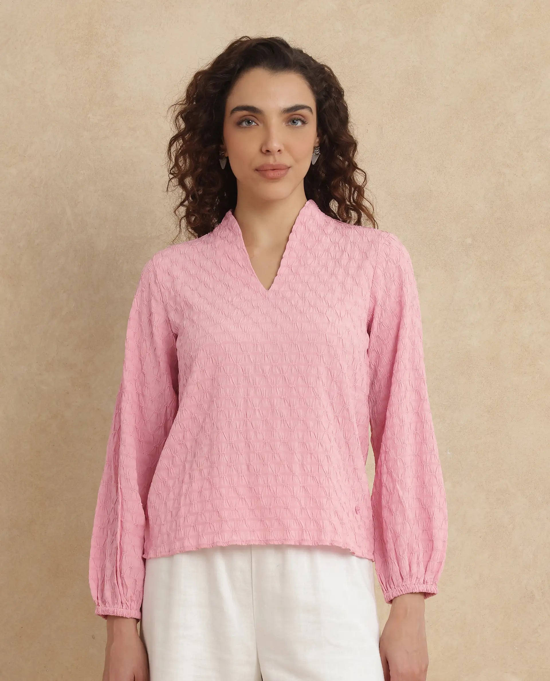 Rareism Women Bummo Light Pink Balloon Sleeve V-Neck Regular Fit Plain Top