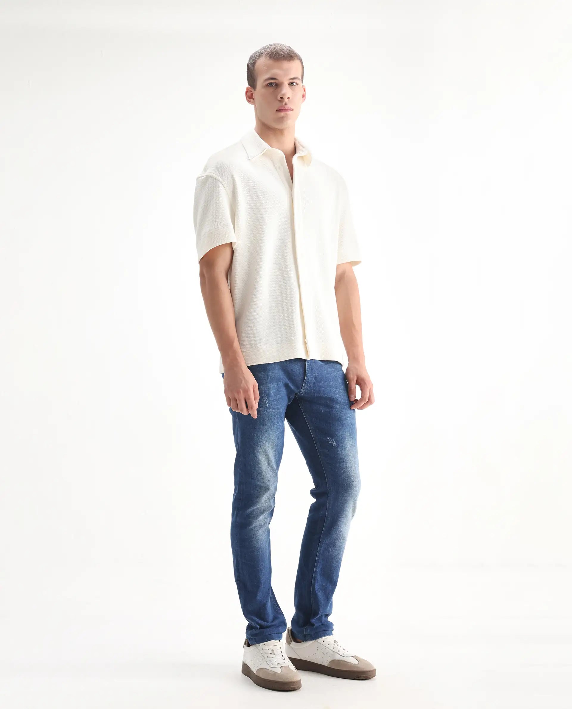 Rare Rabbit Men's Calca Blue Cotton Plain Hawk Slim Fit Jeans