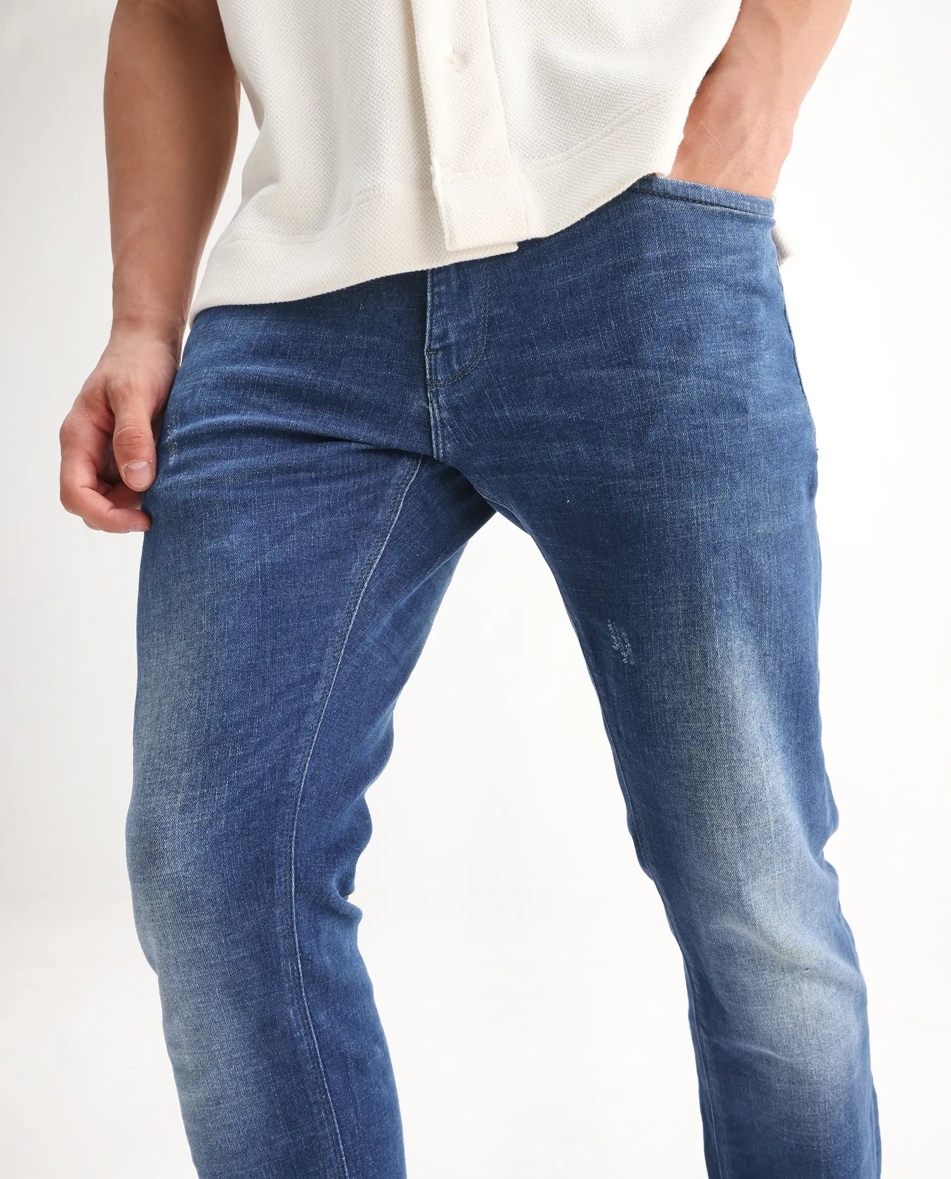 Rare Rabbit Men's Calca Blue Cotton Plain Hawk Slim Fit Jeans