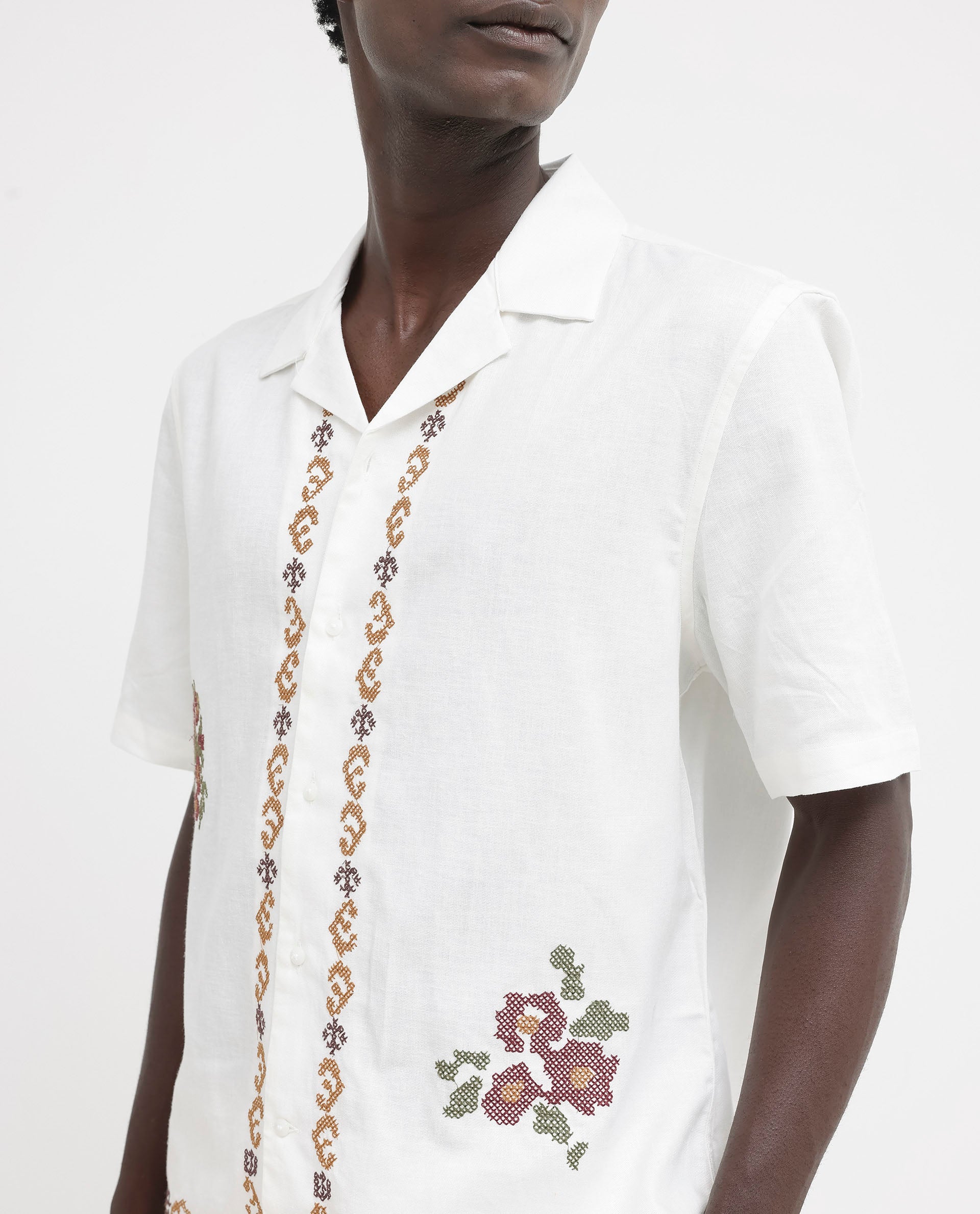 Rare Rabbit Mens Casabo Off White Cuban Collar Linen Blend Short Sleeve Boxy Fit Floral Print Shirt