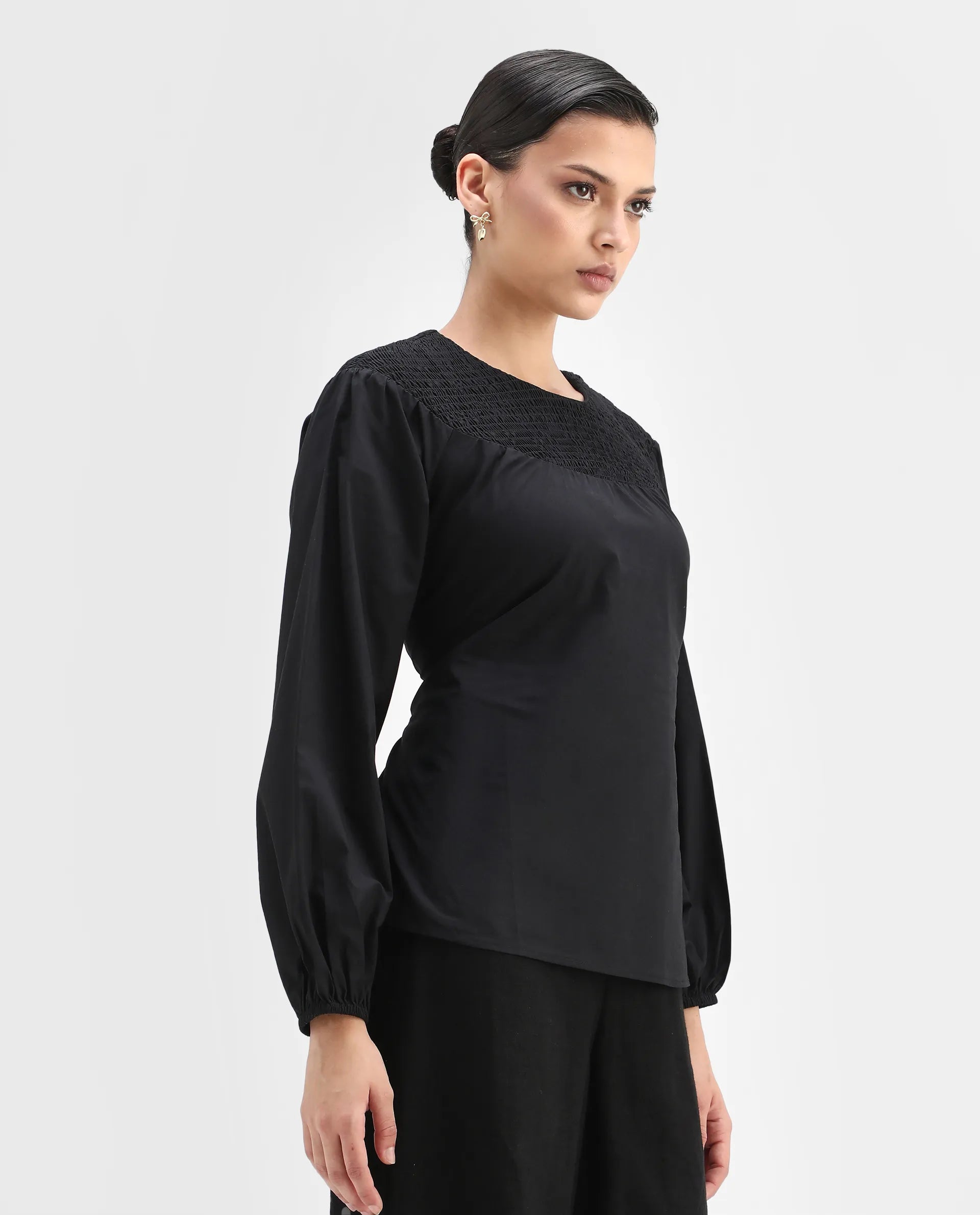 Rareism Women's Cassius Black Cotton Crew Neck Plain Volume Sleeve Regular Fit Top