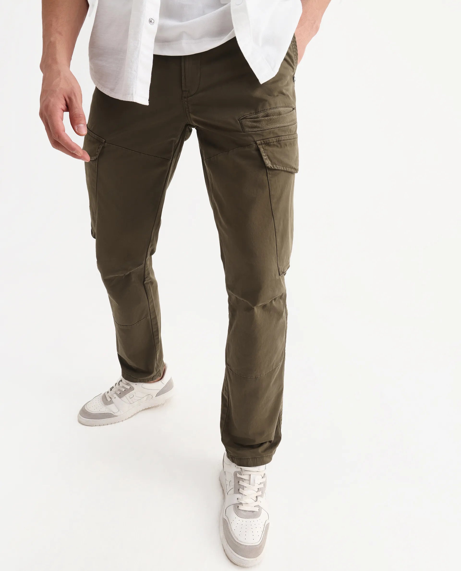 Rare Rabbit Men's Ceder-1 Olive Cotton Blend Plain Regular Fit Trouser