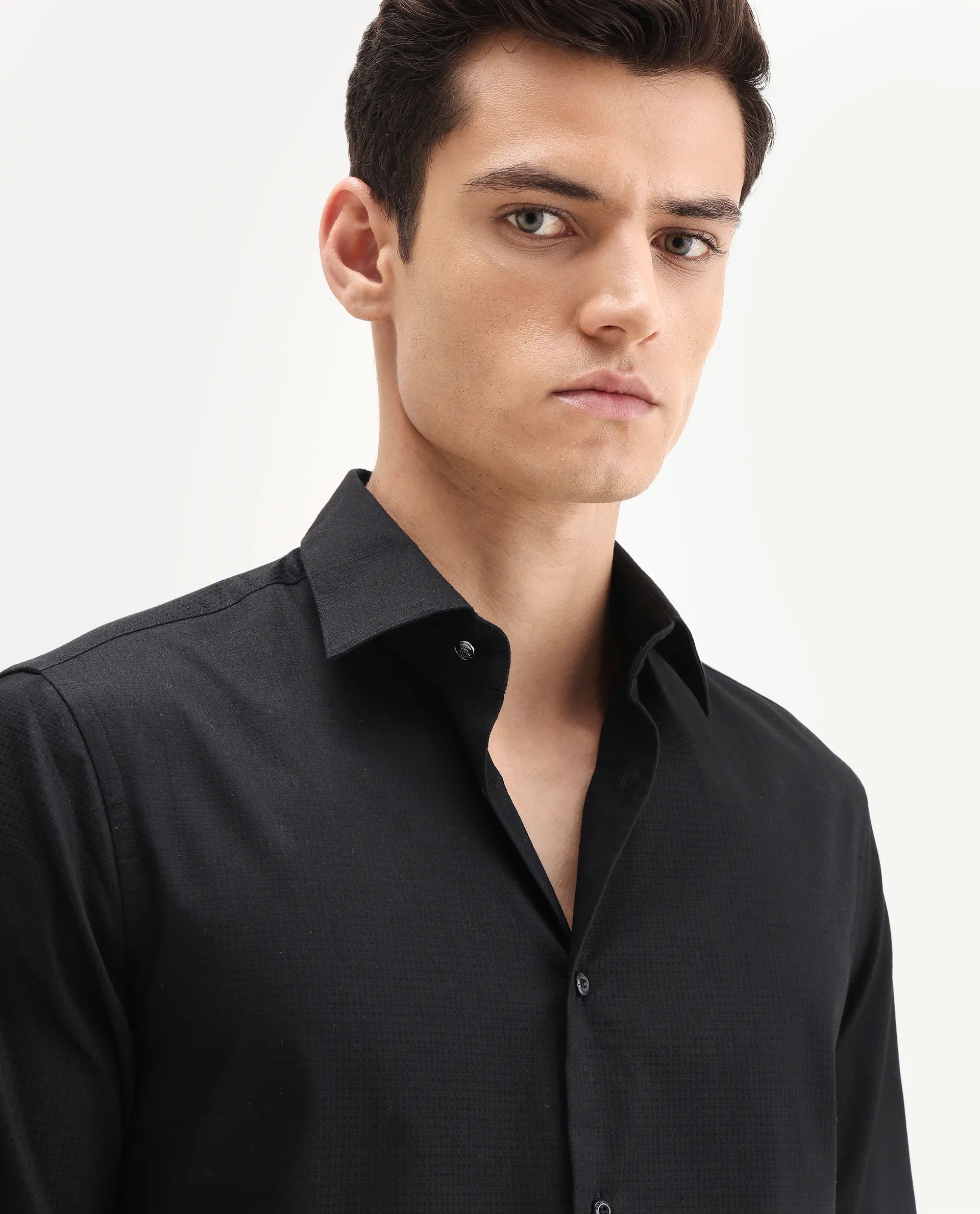 Rare Rabbit Men's Centi-25 Black Cotton Fabric Spread Collar Regular Fit Plain Shirt