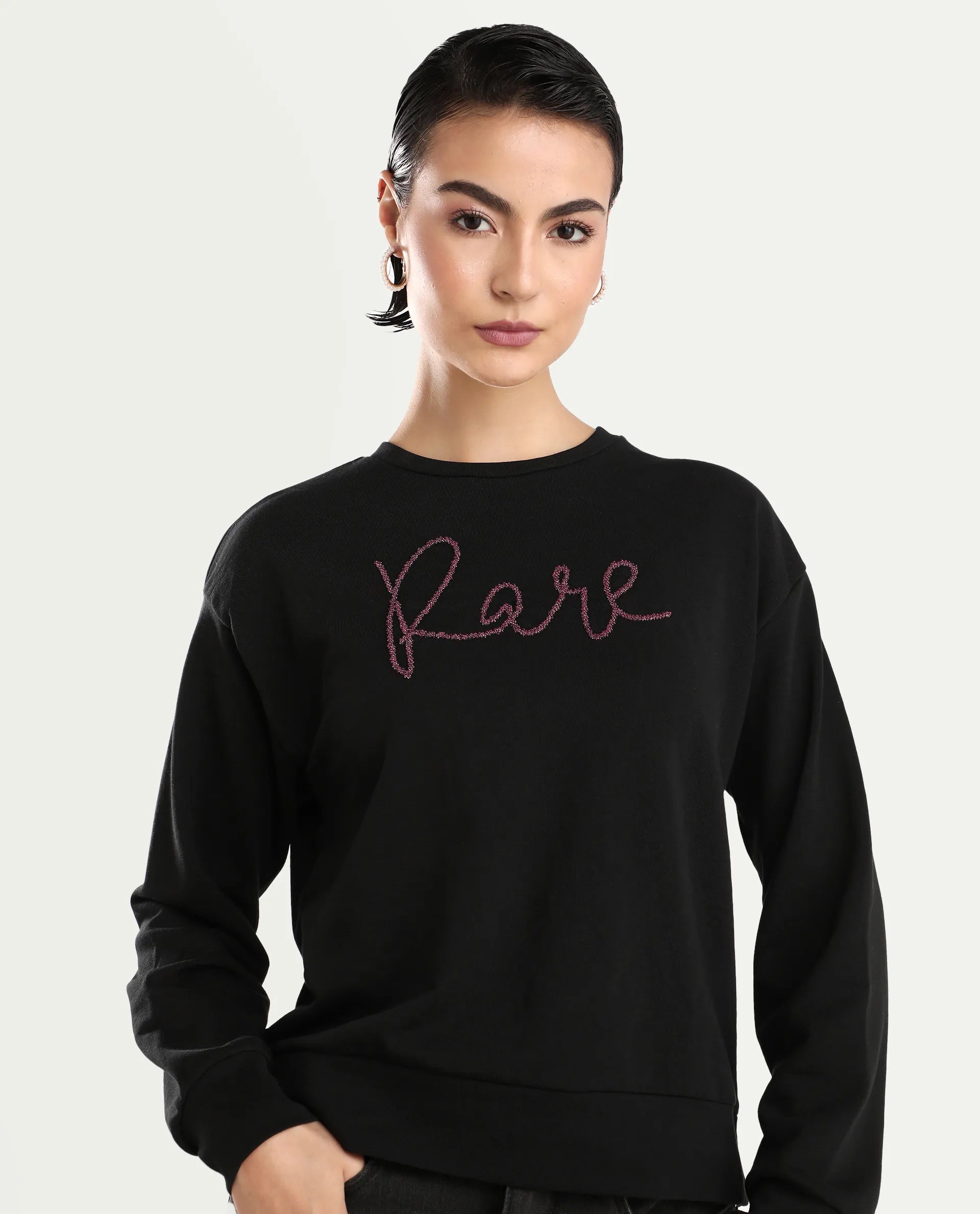 Rareism Women's Chant Black Cotton Blend Crew Neck Plain Relaxed Fit Sweatshirt