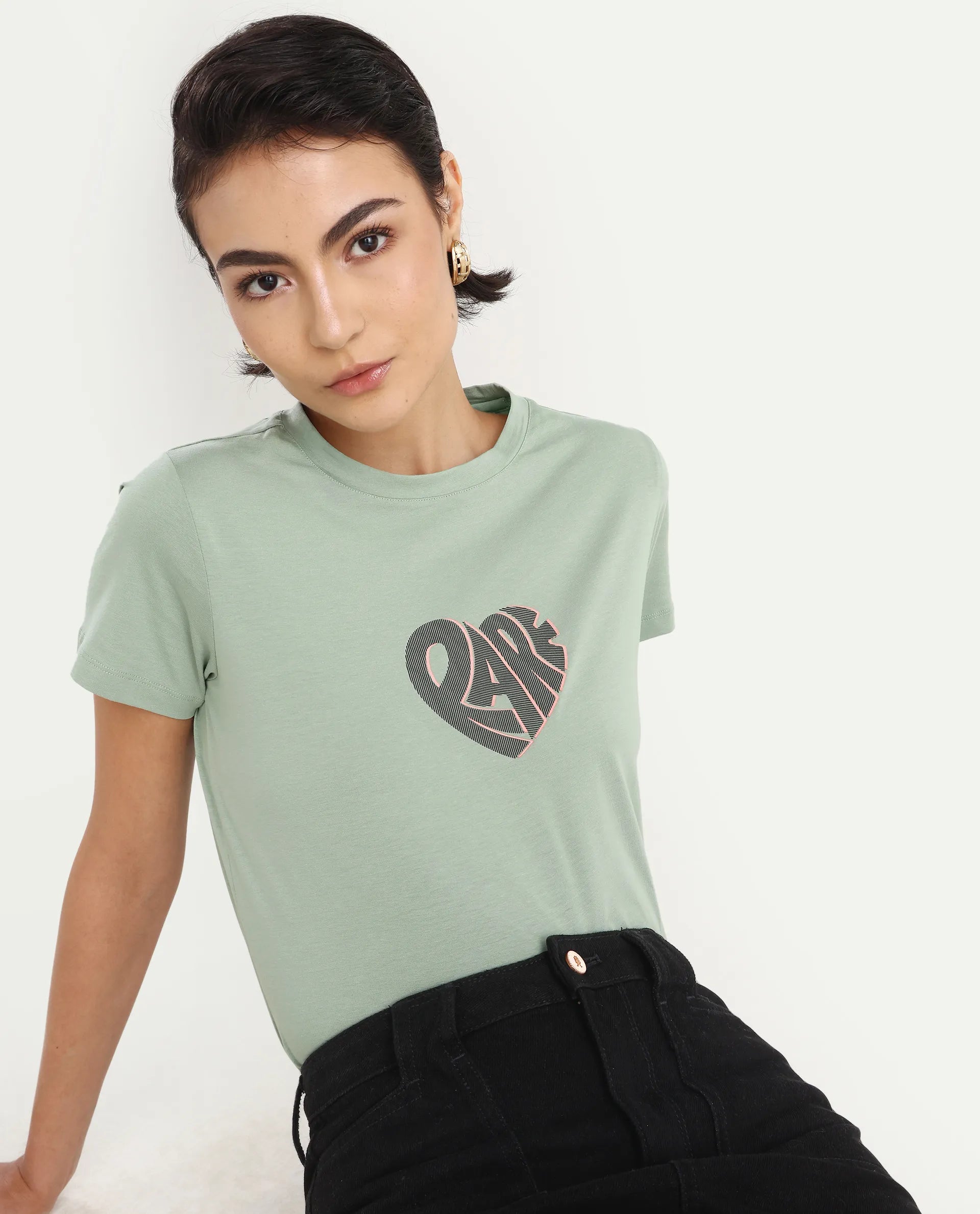 Rareism Women's Ciara Green Cotton Blend Crew Neck Graphic Print Regular Fit T-Shirt