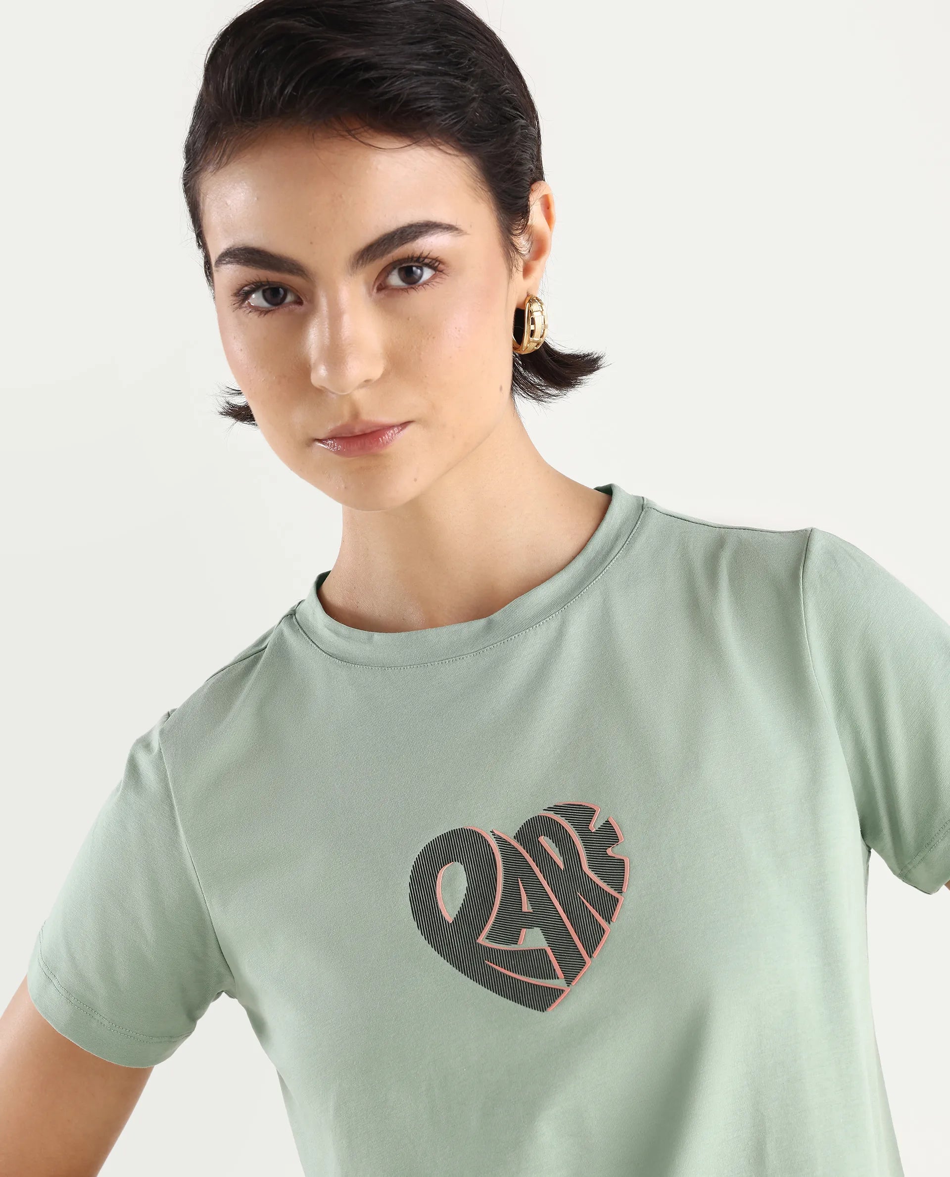 Rareism Women's Ciara Green Cotton Blend Crew Neck Graphic Print Regular Fit T-Shirt
