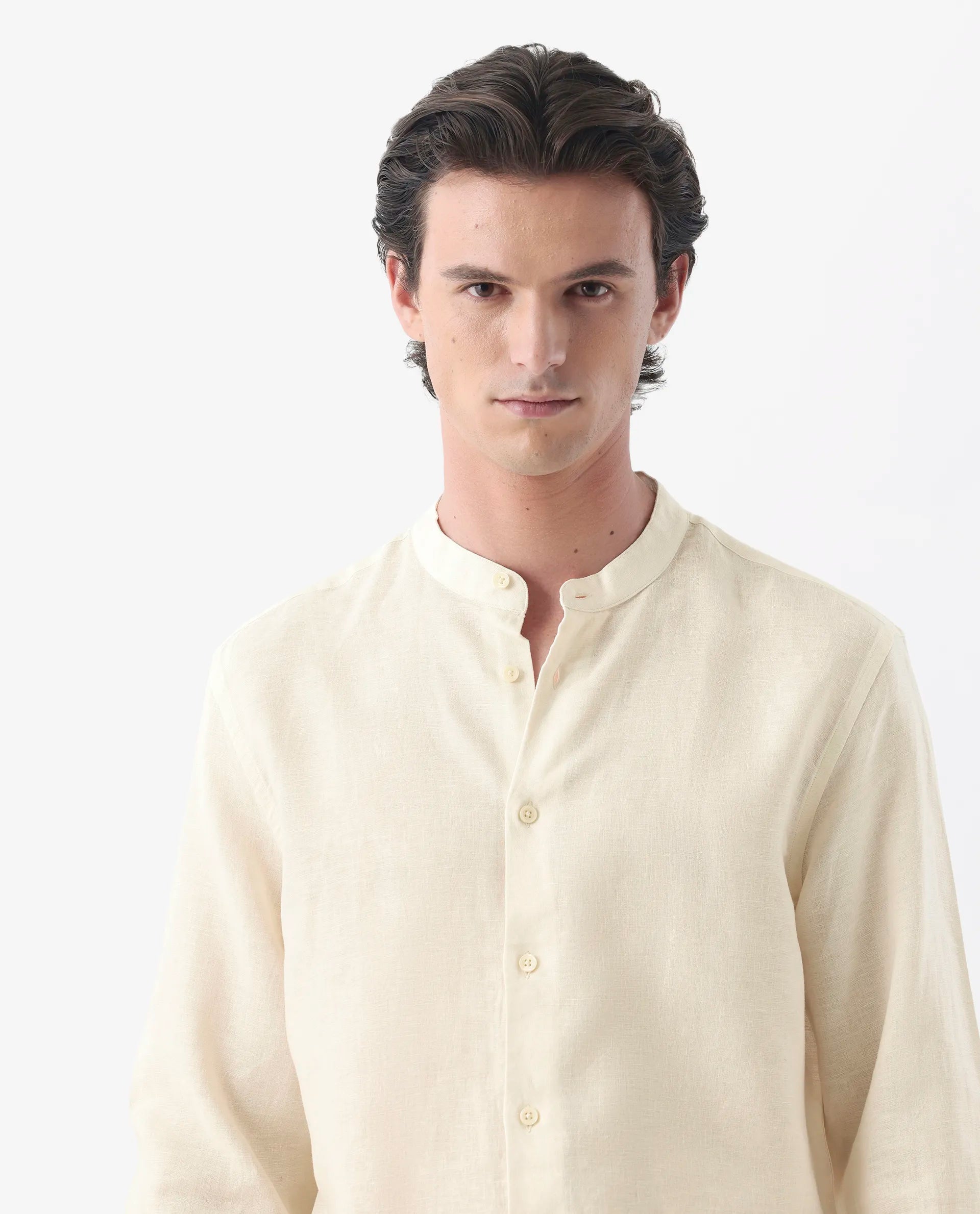 Rare Rabbit Men's Cinex Ls-25 Off White Linen Blend Plain Regular Fit Full Sleeve Mandarin Collar Shirt