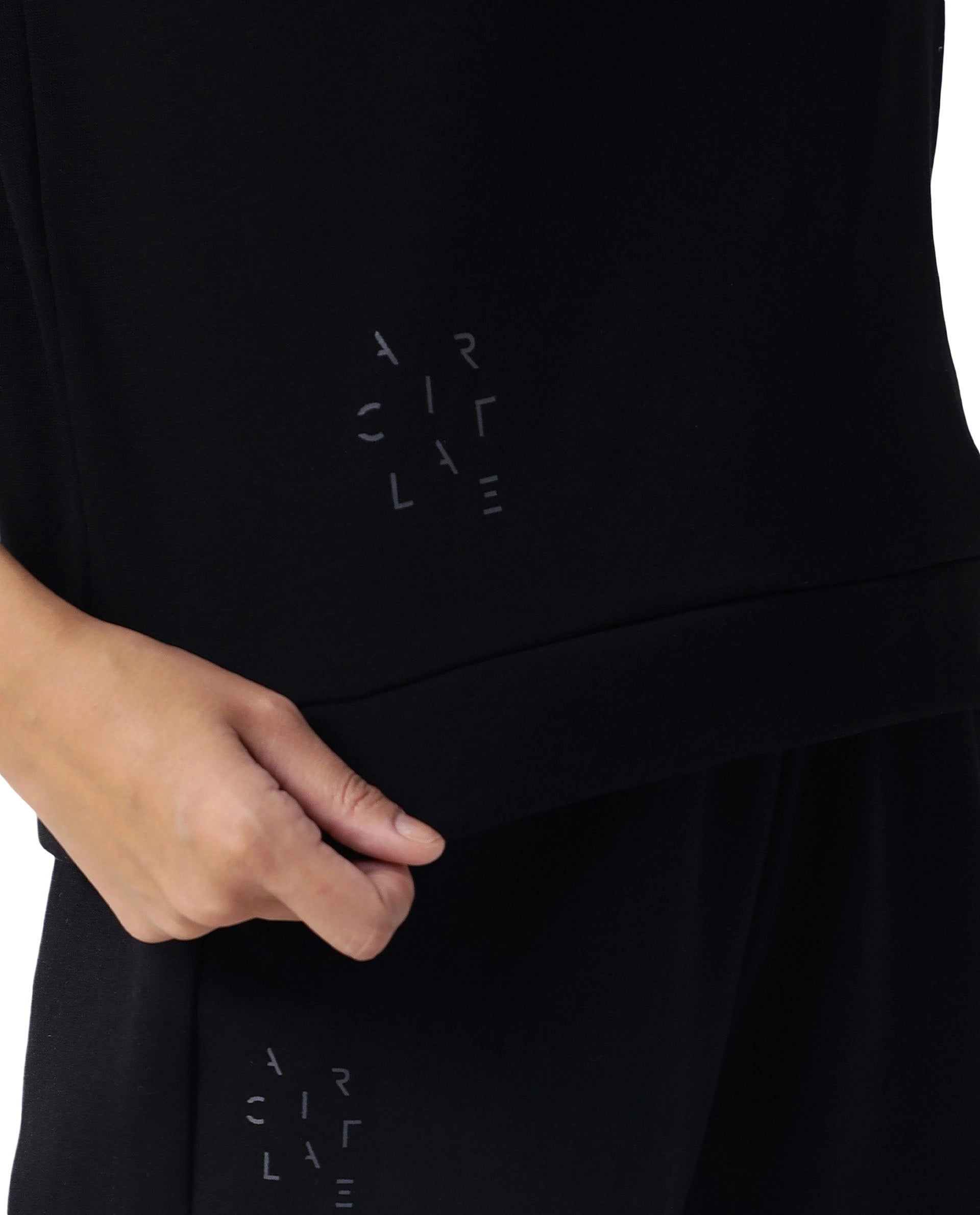 Rareism Women Coco Black Cotton Fabric Half Sleeves Regular Fit Solid Round Neck Sweat Tee