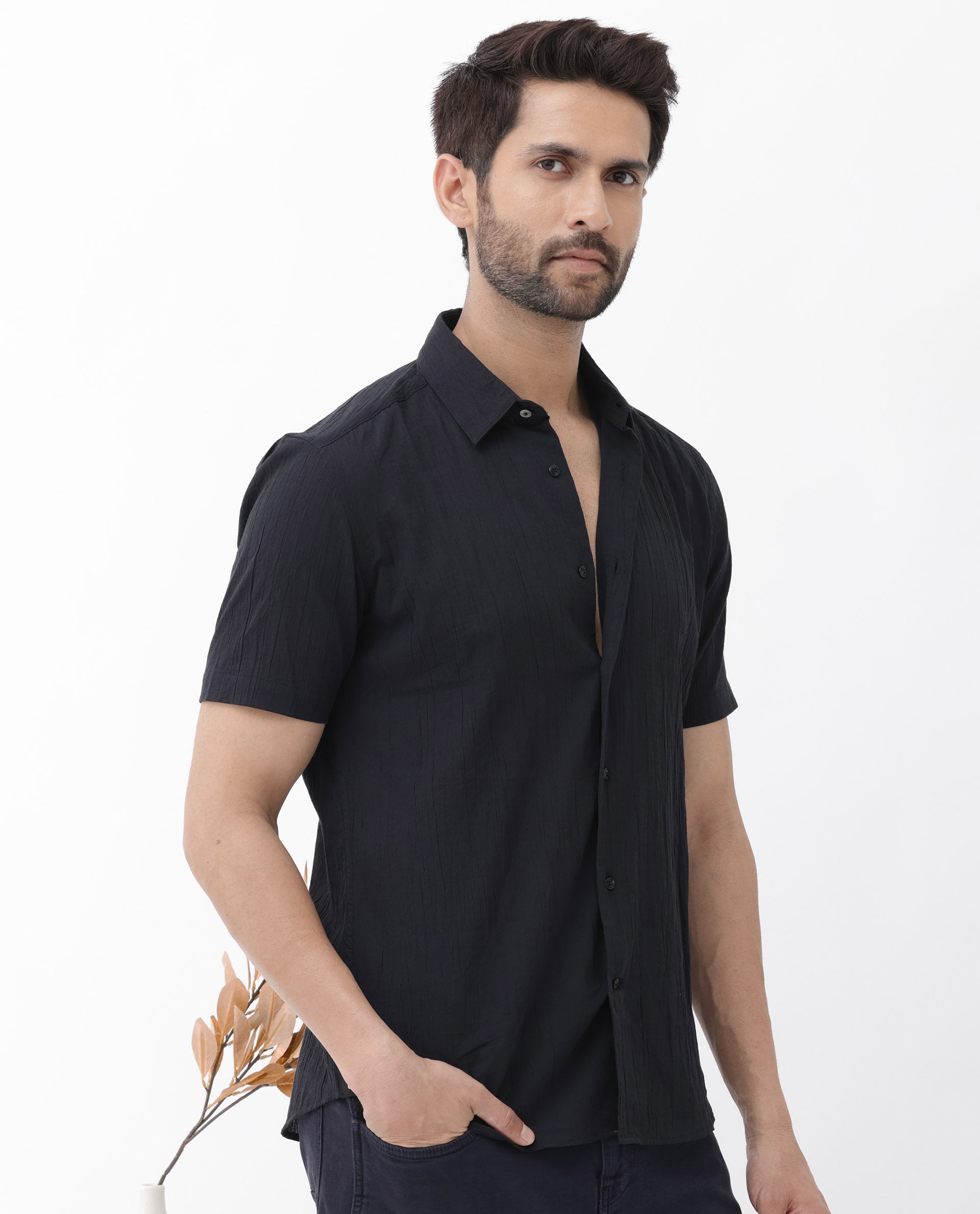 Rare Rabbit Mens Crinkle SS Black Cotton Fabric Short Sleeve Boxy Fit Crinkle Effect Solid Shirt