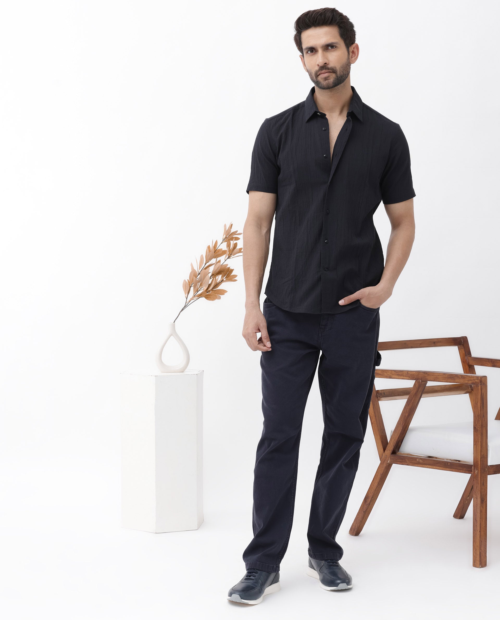 Rare Rabbit Mens Crinkle SS Black Cotton Fabric Short Sleeve Boxy Fit Crinkle Effect Solid Shirt