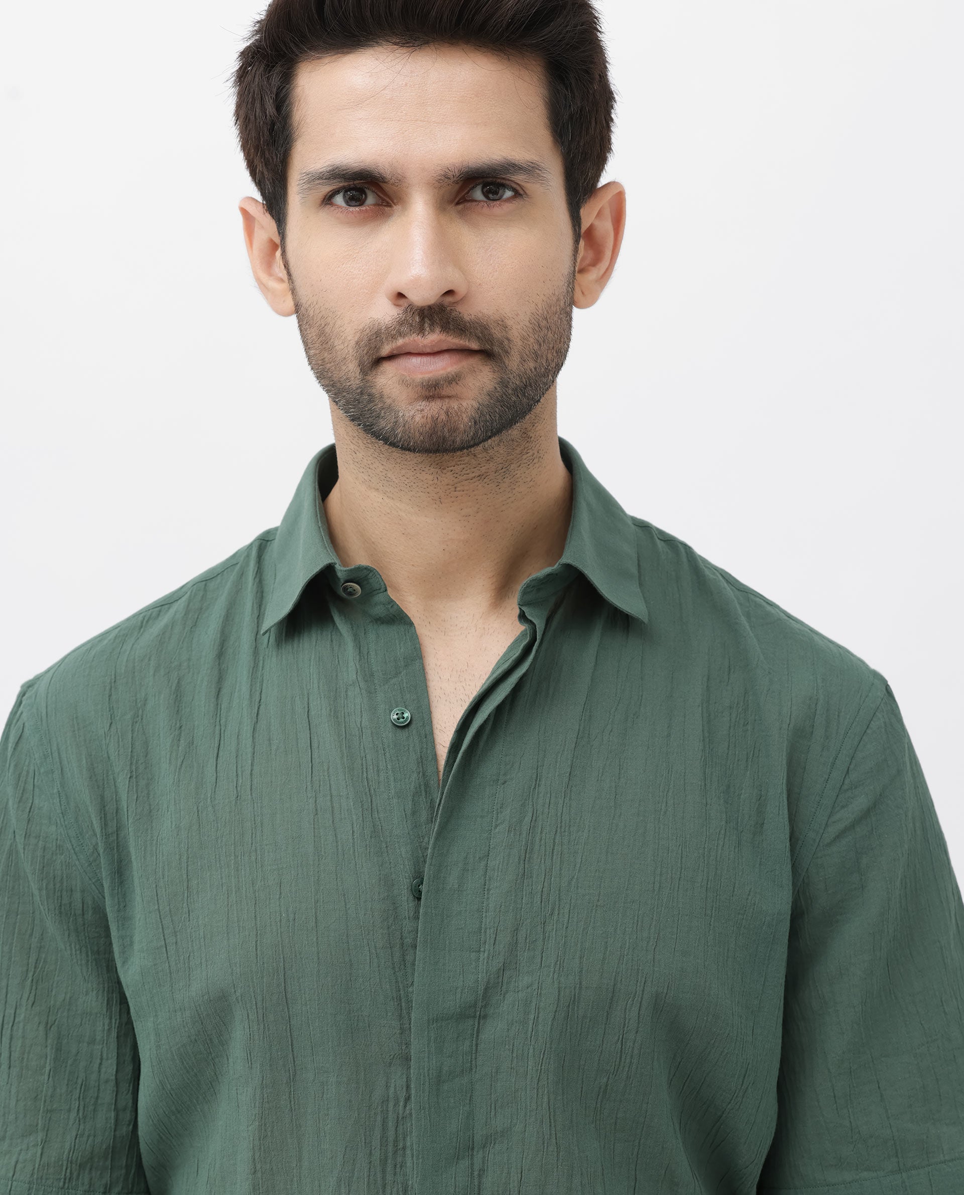 Rare Rabbit Mens Crinkle SS Dusky Green Cotton Fabric Short Sleeve Boxy Fit Crinkle Effect Solid Shirt