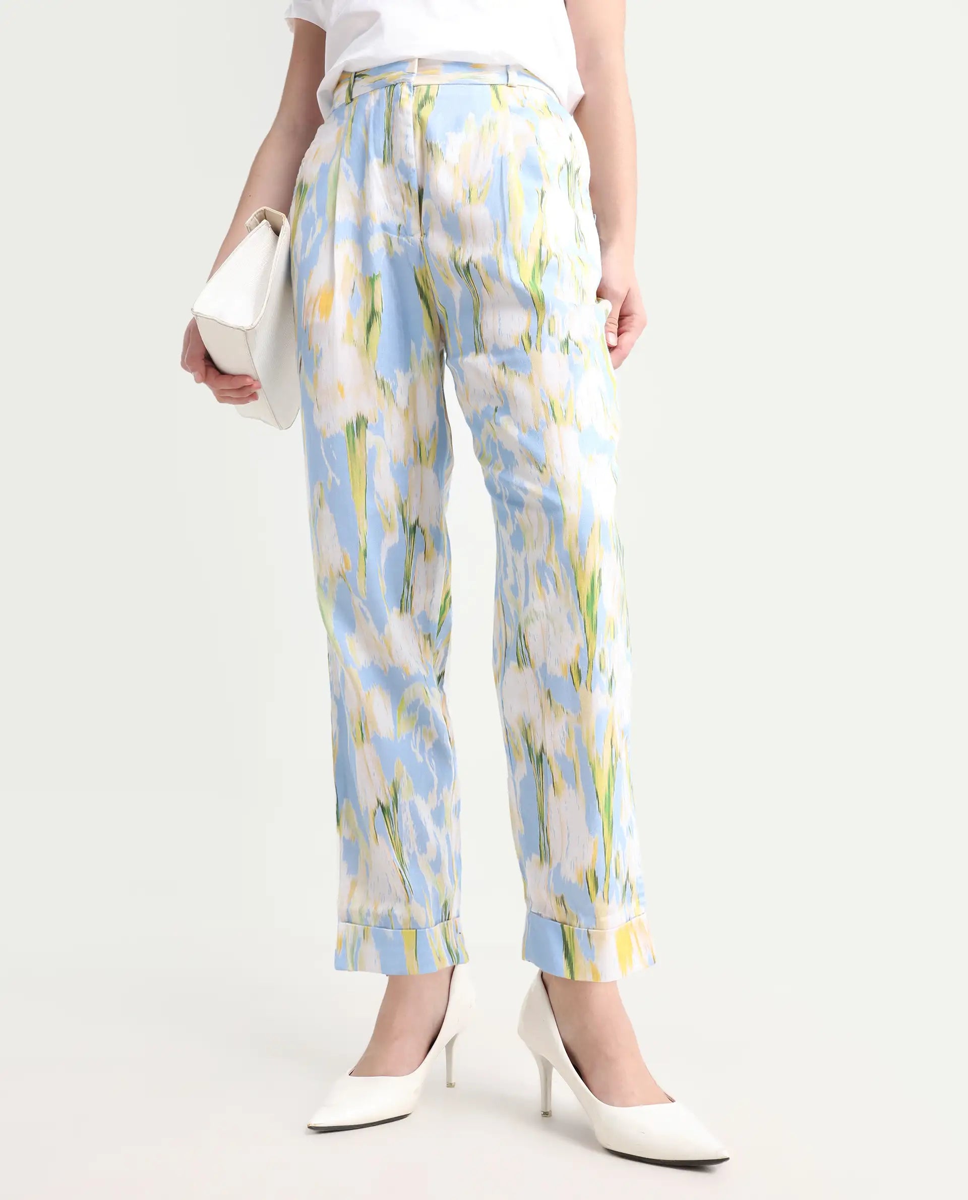 Rareism Women's Cult Green Cotton Abstract Print Ankle Length Slim Fit Trouser