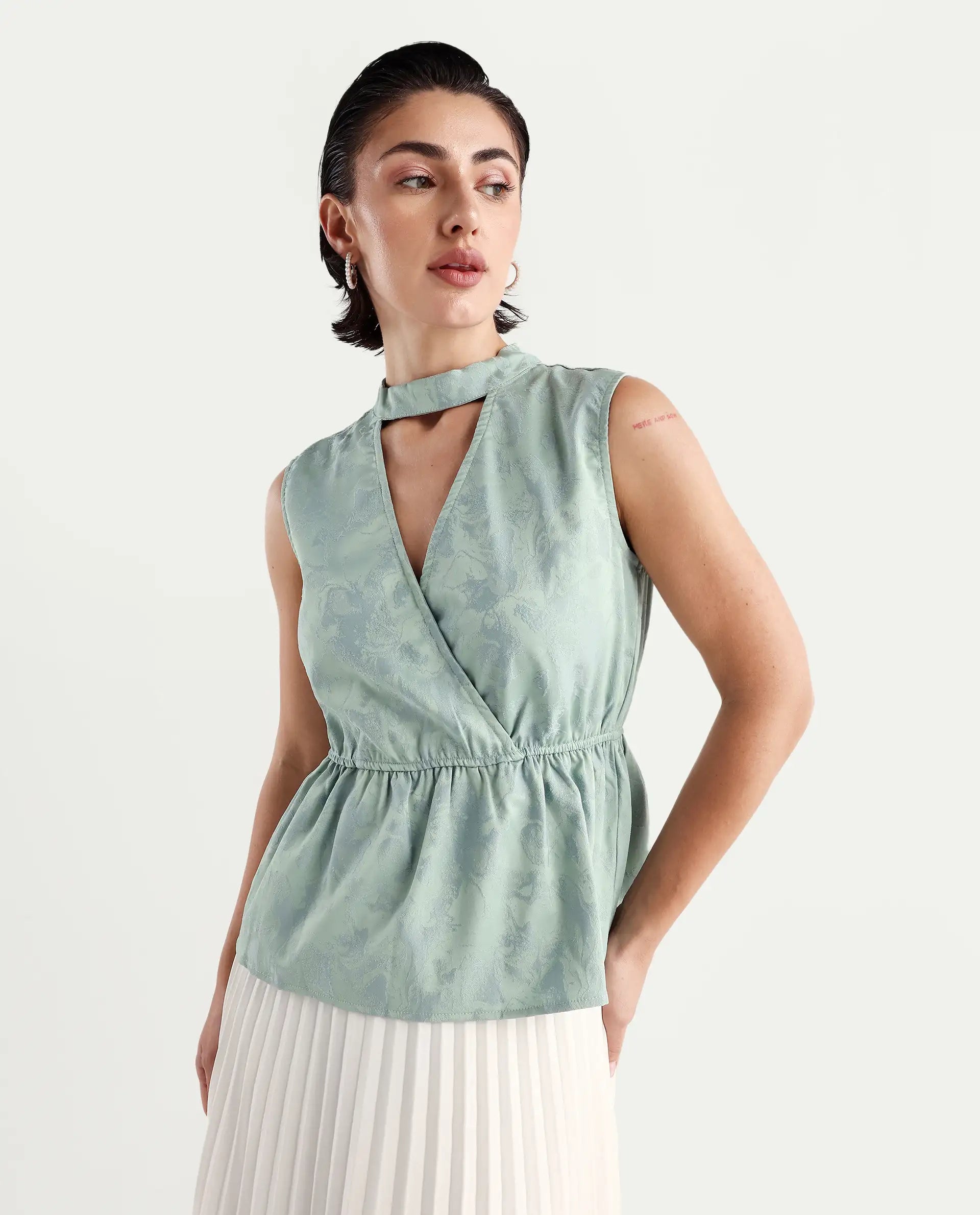 Rareism Women's Cupid Light Blue Polyester Cutaway Collar Plain Sleeveless Regular Fit Top