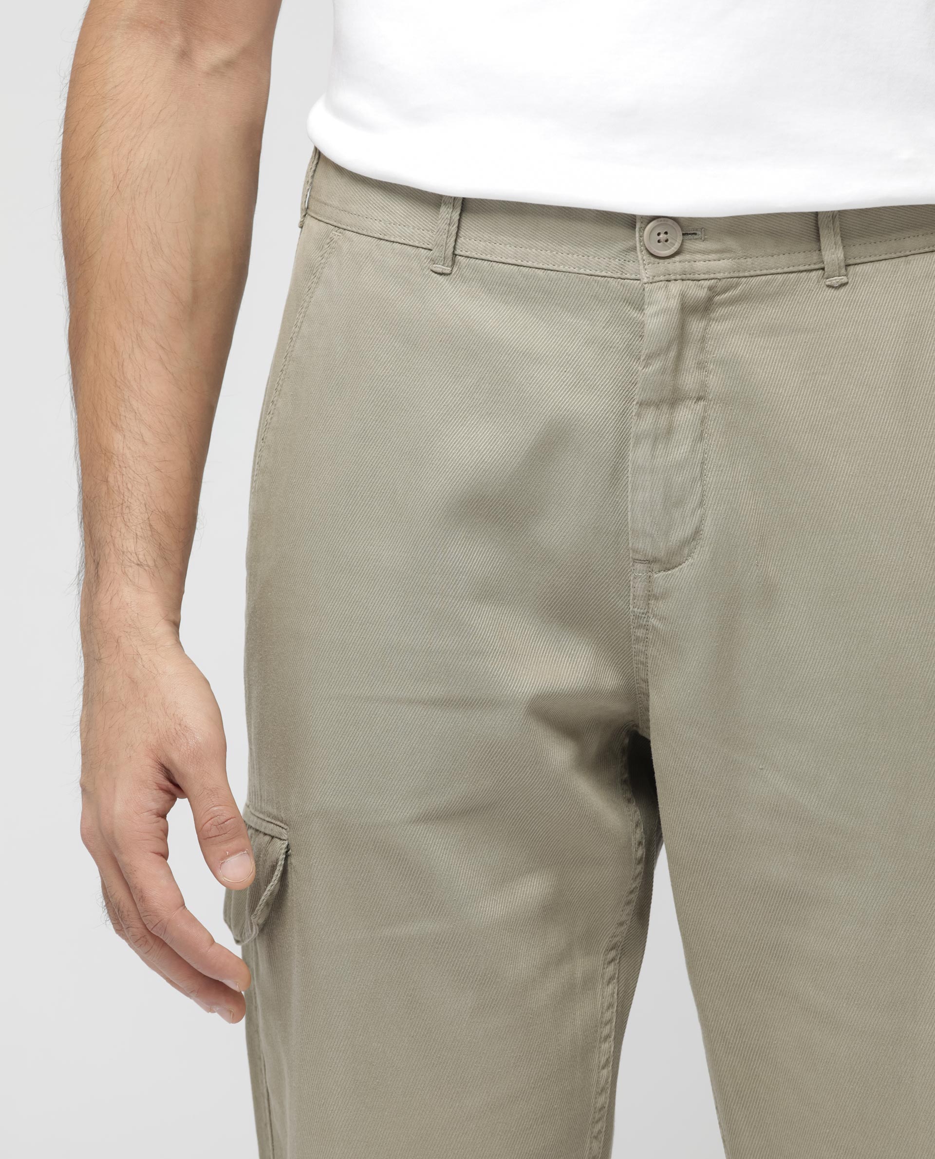 Rare Rabbit Men's Curon Pastel Green Mid Rise Regular Fit Cotton Cargo Style Solid Trousers