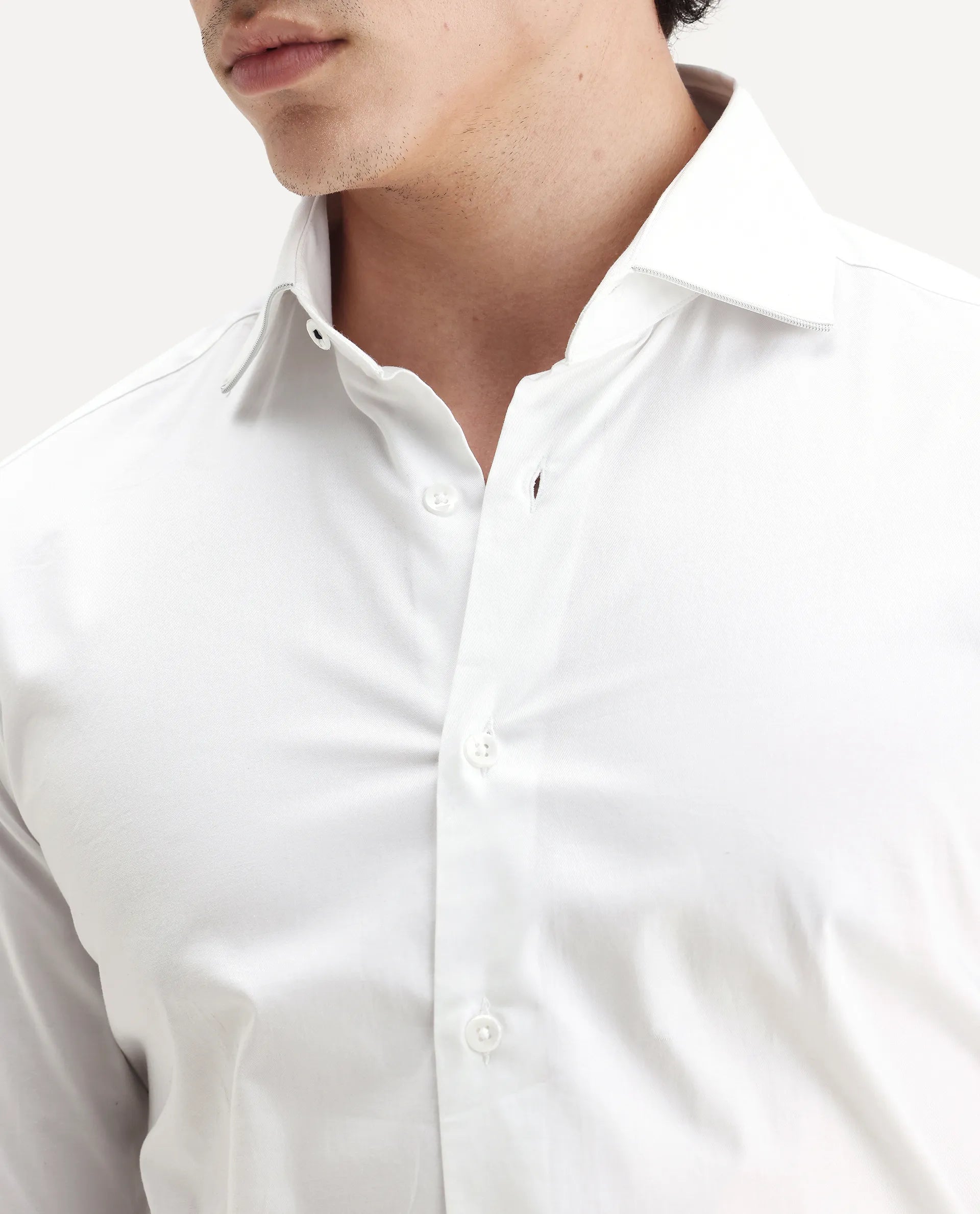 Rare Rabbit Men's Dario White Cotton Plain Regular Fit Full Sleeve Collared Shirt