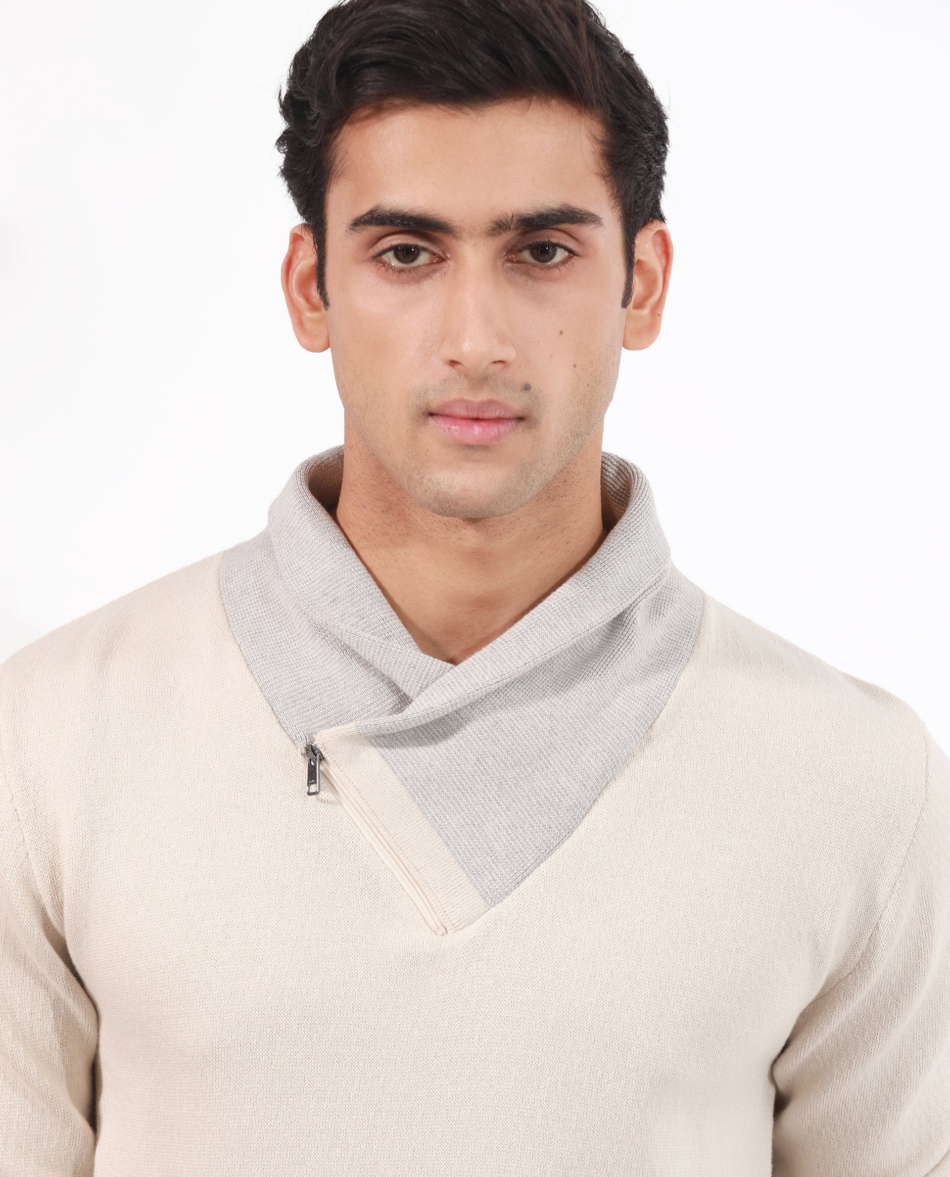 RARE RABBIT MENS DENVER OFF WHITE SWEATER FULL SLEEVE COLLARED NECK SOLID