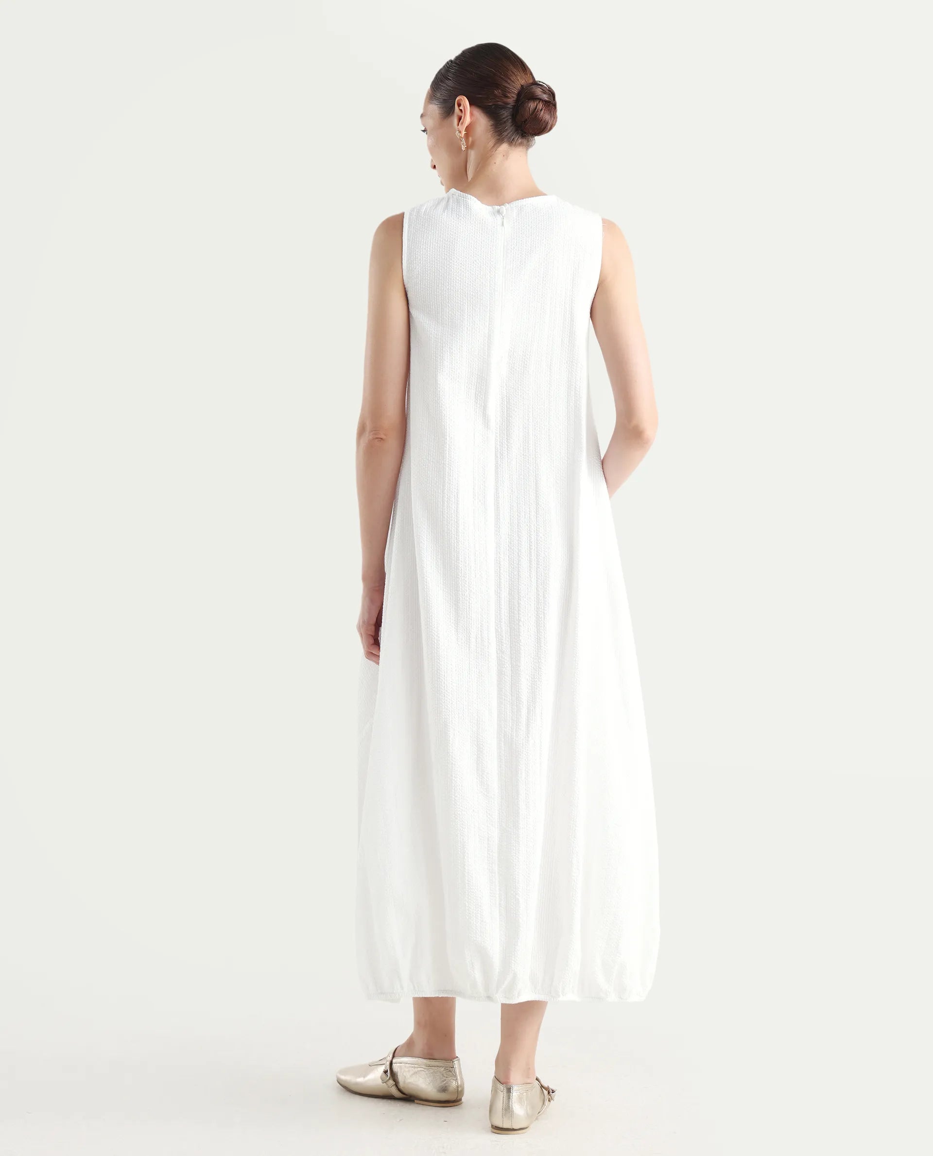 Rareism Women's Divan White Cotton Crew Neck Plain Sleeveless Midi Balloon Dress