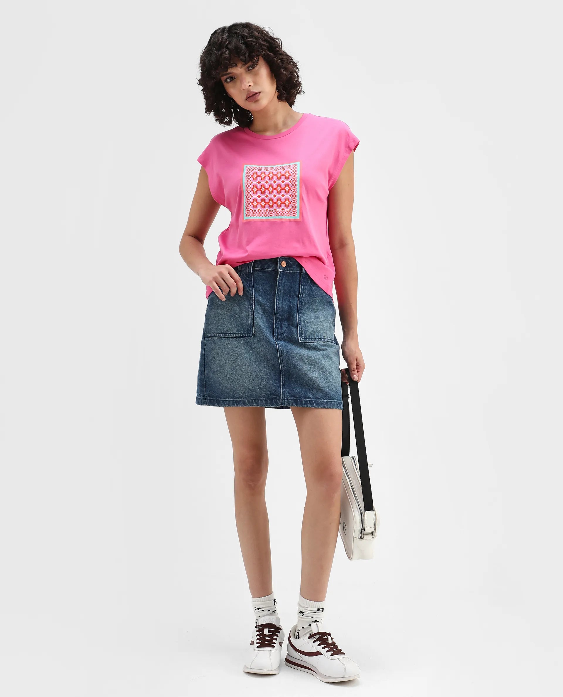 Rareism Women's Drelia Pink Cotton Crew Neck Graphic Print Extended Sleeves Regular Fit T-Shirt