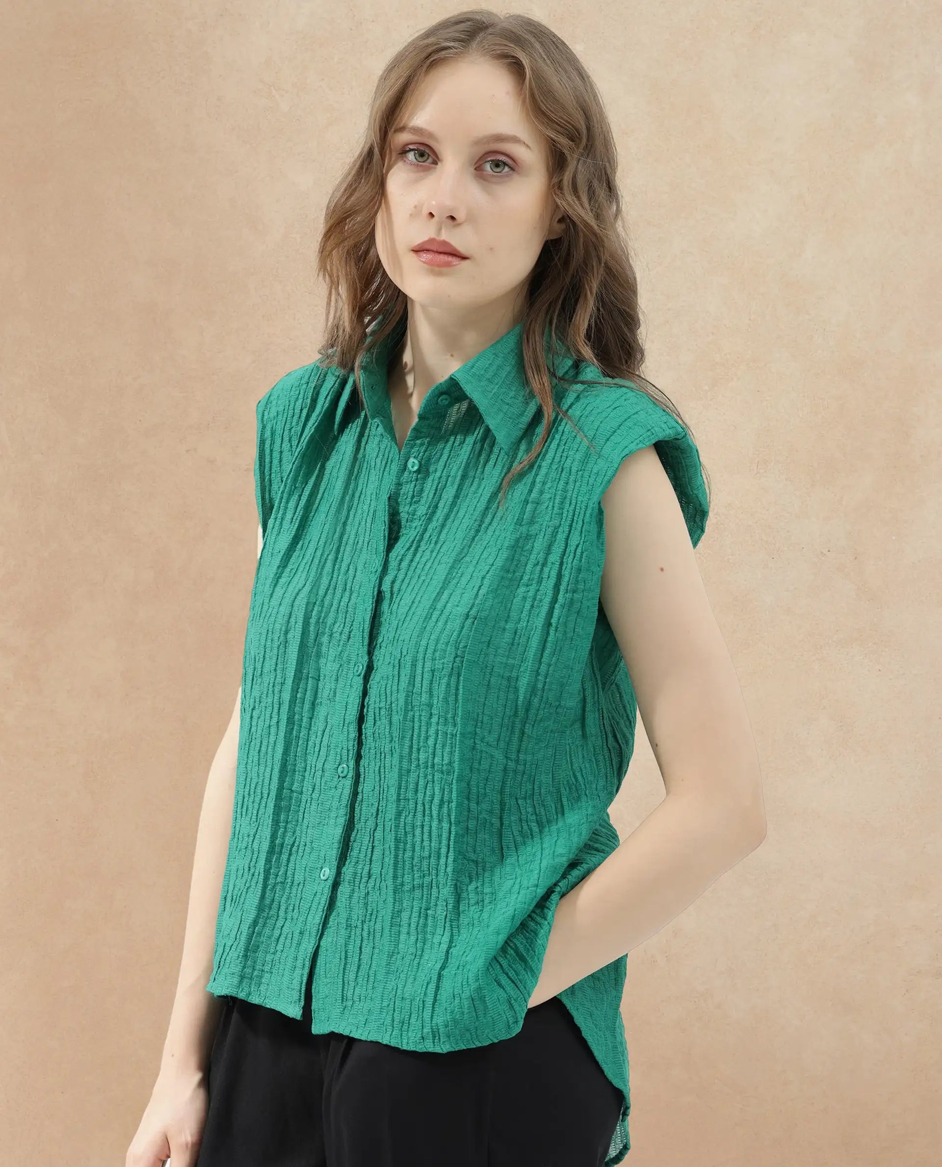 Rareism Women's Drummy Green Rayon Drop Collar Plain Sleeveless Regular Fit Top