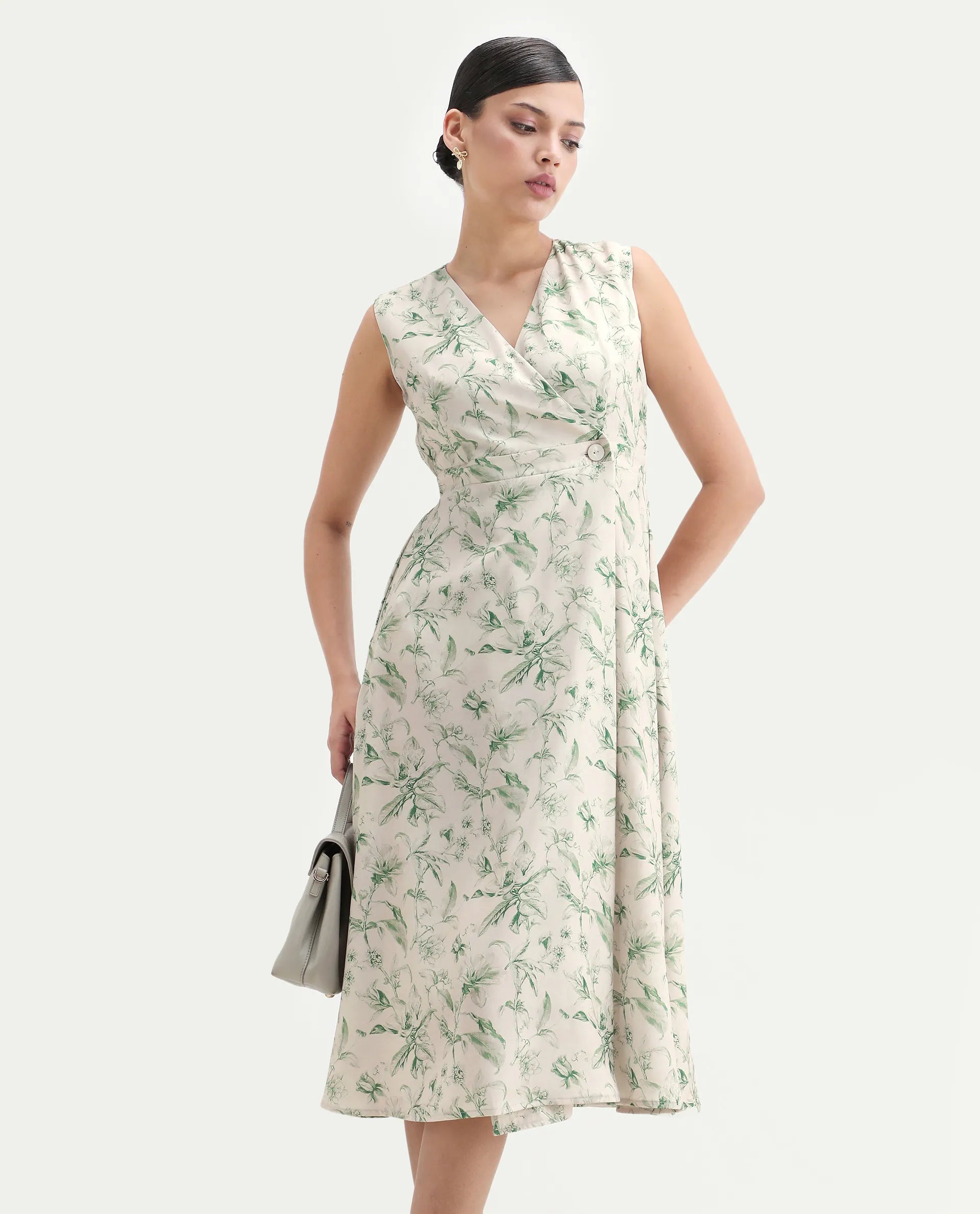 Rareism Women's Eleta Light Green Polyester V-Neck A-Line Floral Print Midi Dress