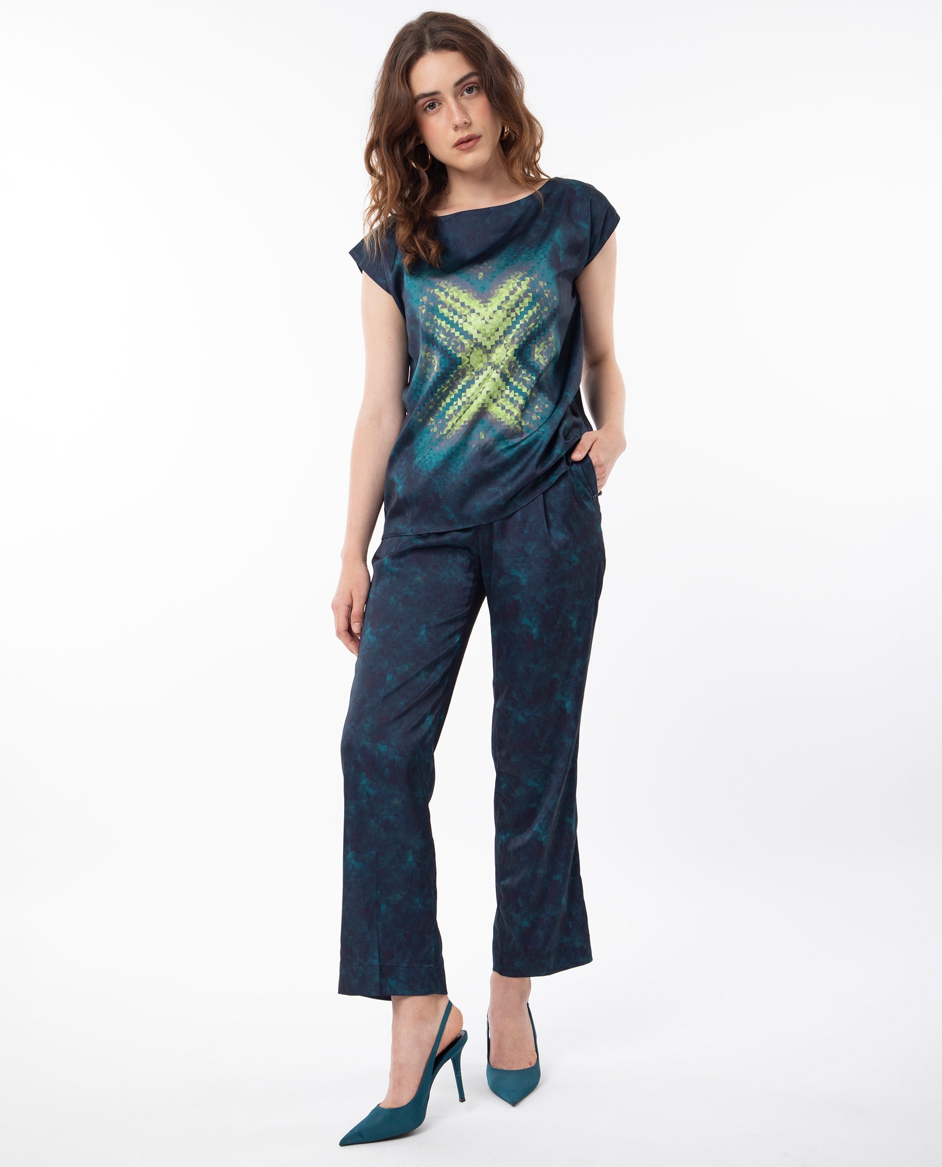 Rareism Women Erent Blue Polyester Fabric Relaxed Fit Abstract Print Ankle Length Trousers