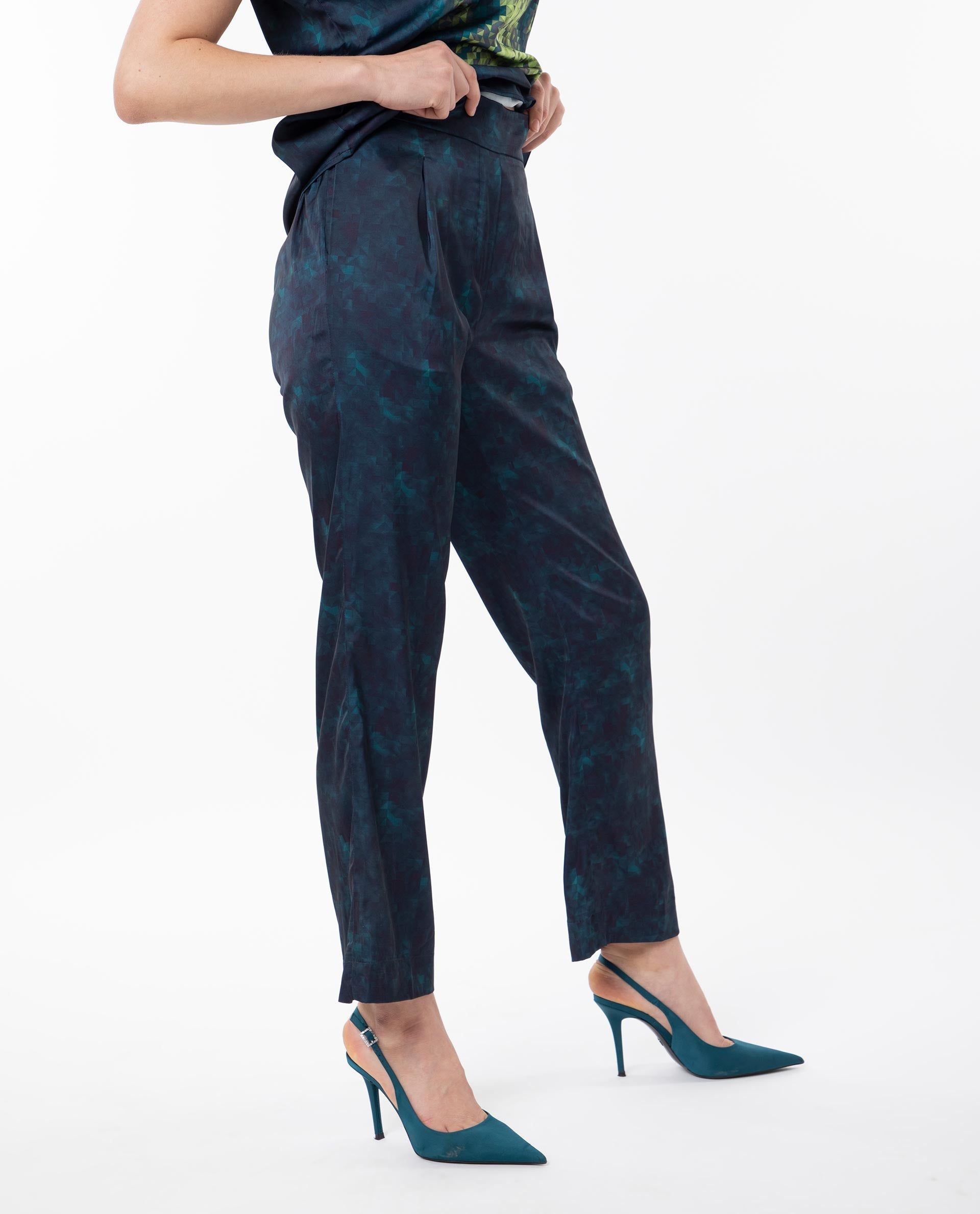 Rareism Women Erent Blue Polyester Fabric Relaxed Fit Abstract Print Ankle Length Trousers