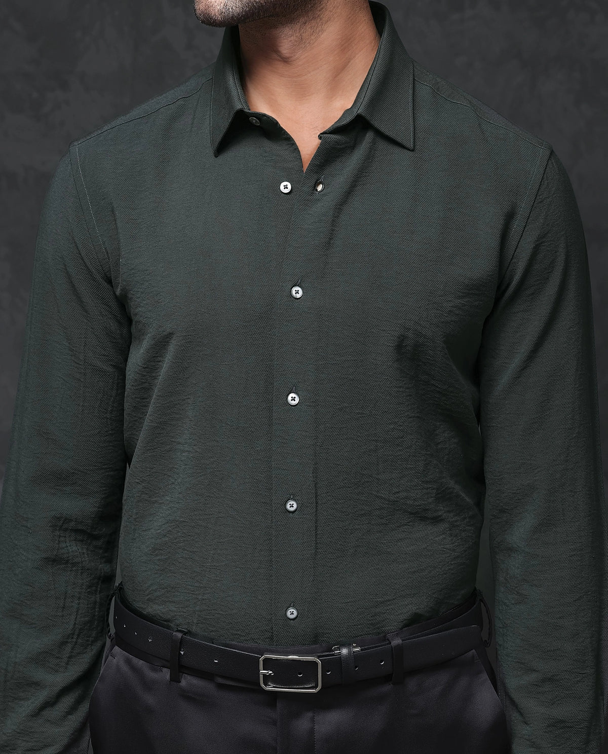 Rare Rabbit Mens Esty Dark Green Viscose Nylon Fabric Full Sleeves Solid Twill Shirt