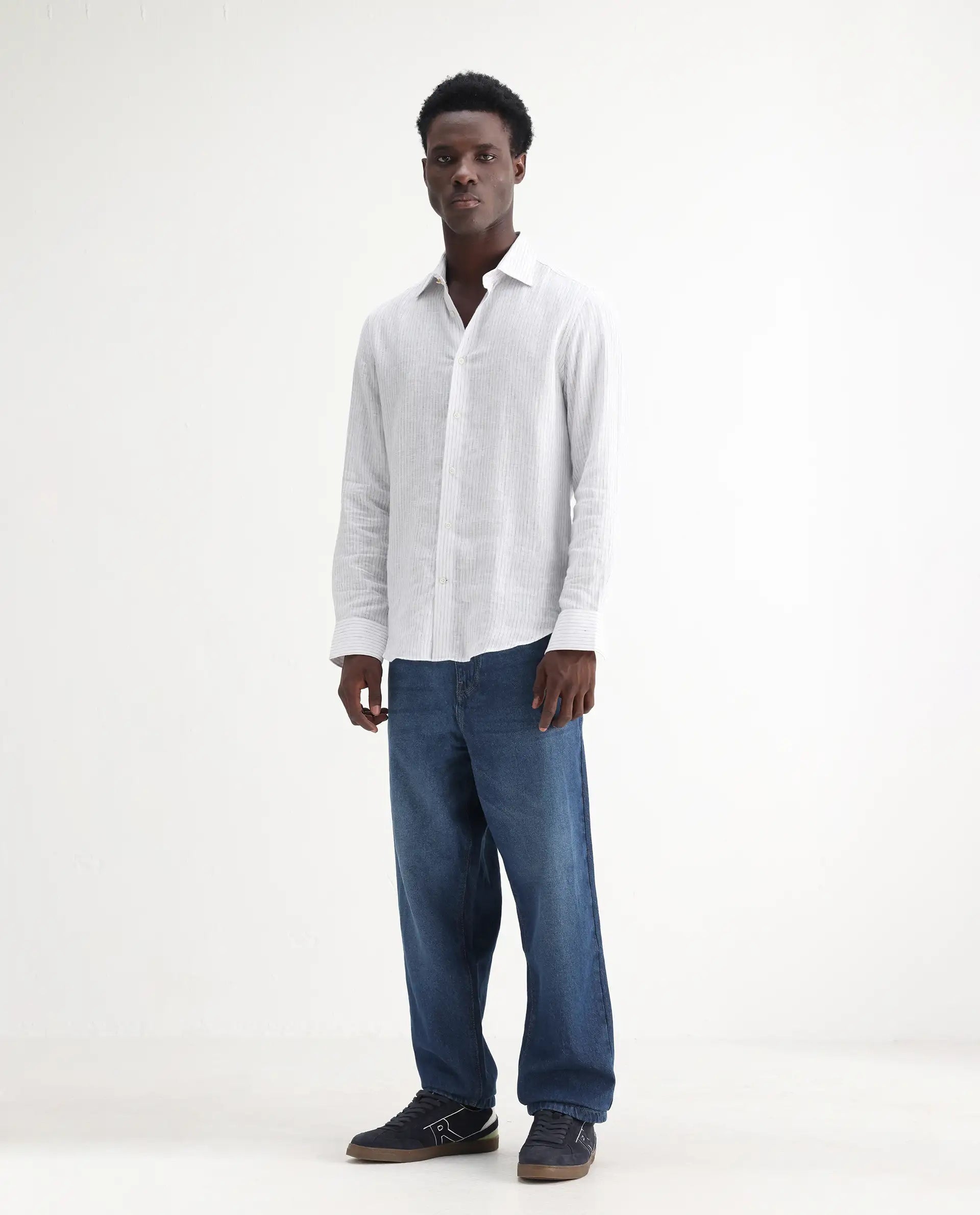 Rare Rabbit Men's Evet Blue Cotton Plain Baggy Fit Jeans