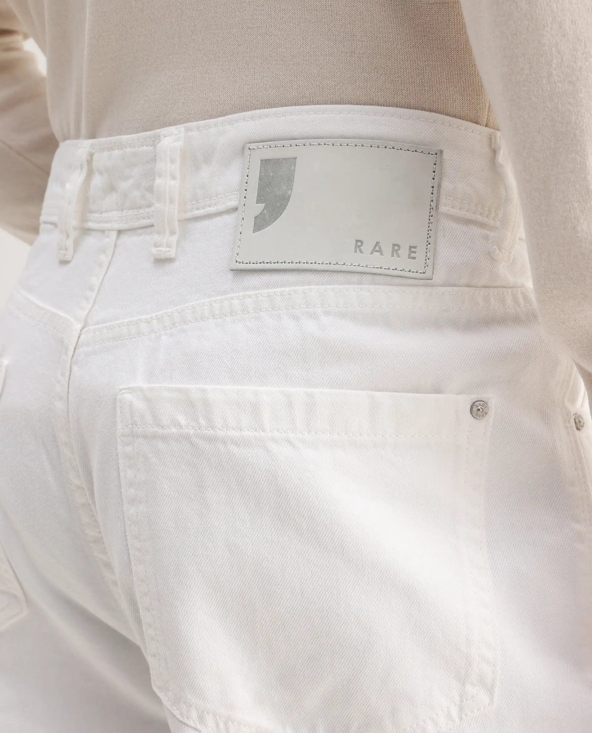 Rare Rabbit Men's Evet-2 White Cotton Plain Baggy Fit Jeans