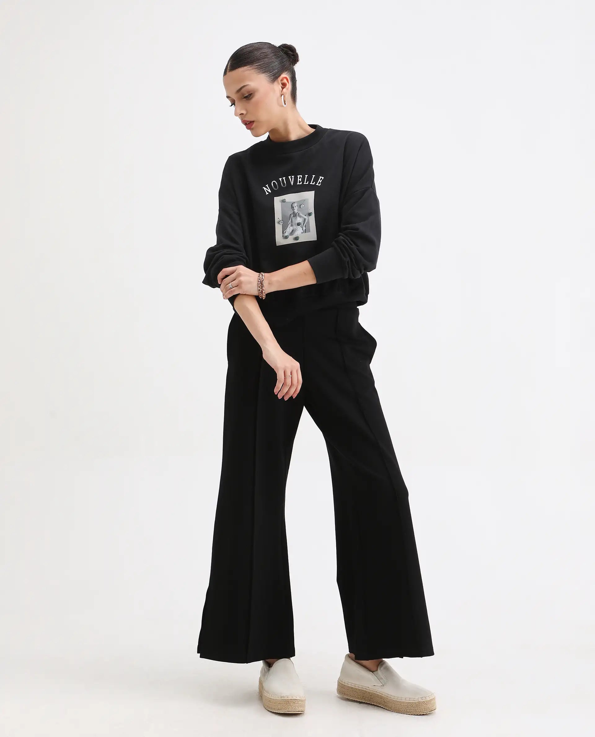 Rareism Women's Flen Black Cotton Blend Crew Neck Oversize Fit Graphic Print Sweatshirt