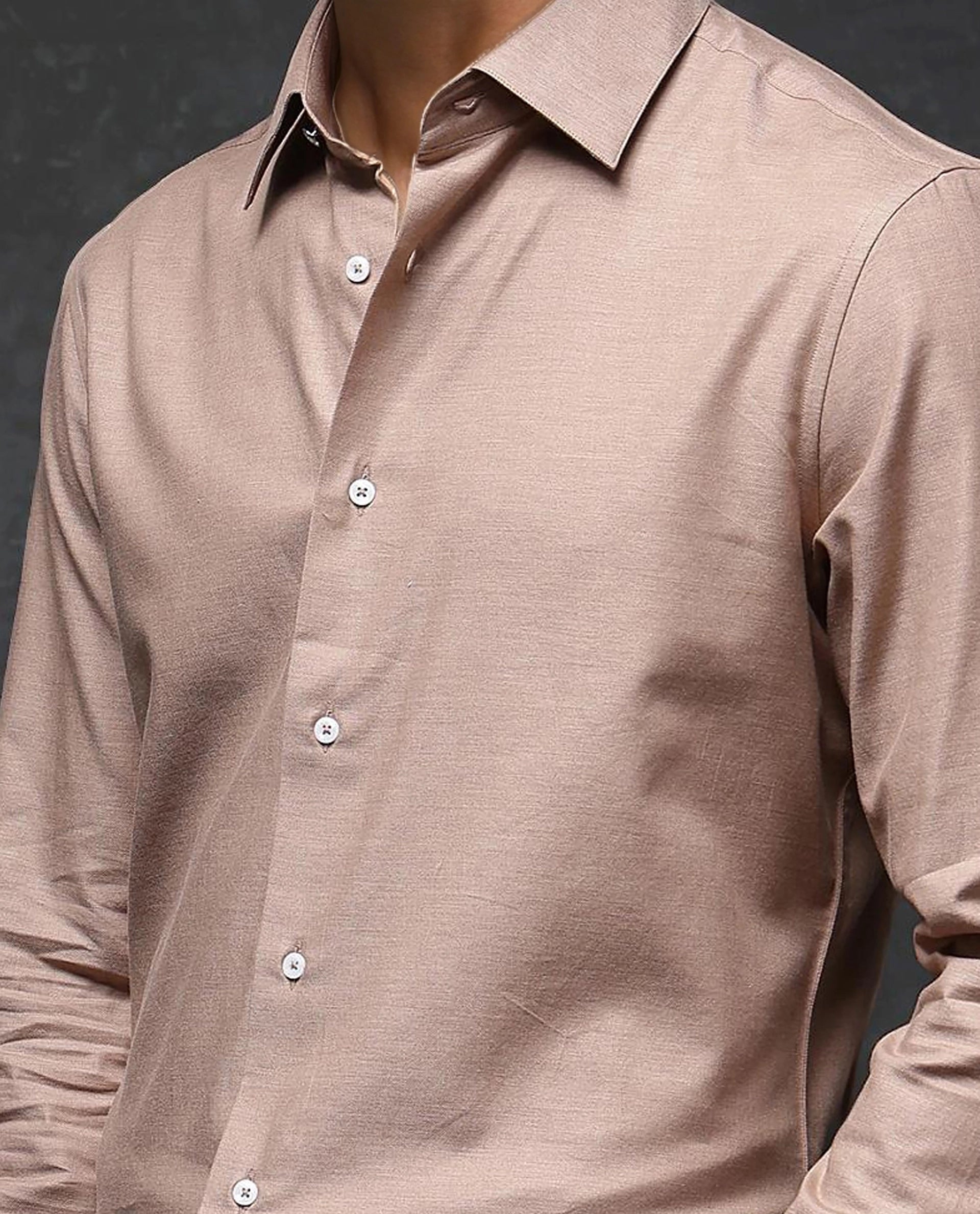 Rare Rabbit Men Forde Dusky Peach Cotton Melange Fabric Full Sleeve Regular Fit Solid Shirt