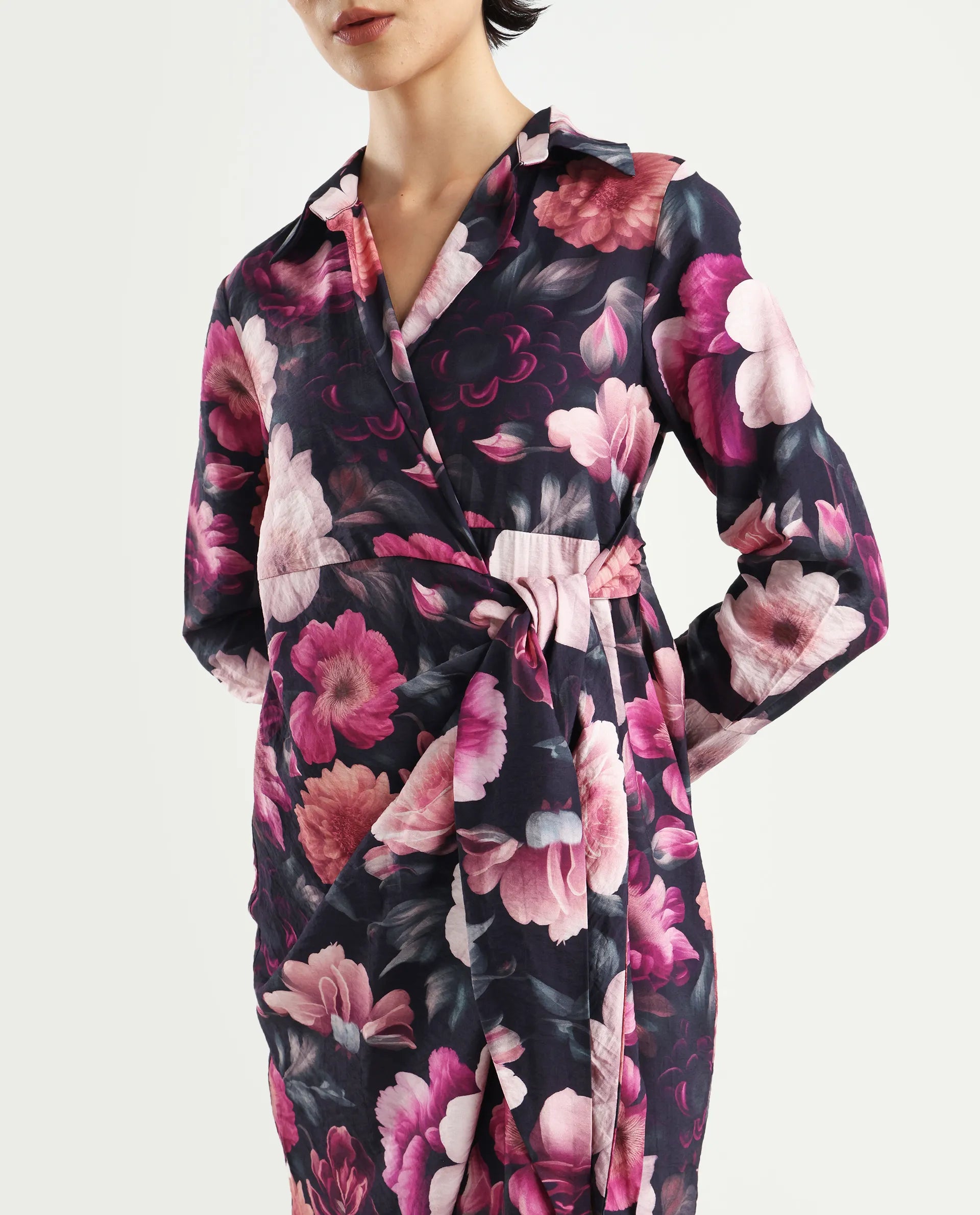 Rareism Women's Frastio Black Viscose Blend Drop Collar Floral Print Extended Sleeves Maxi Straight Fit Dress