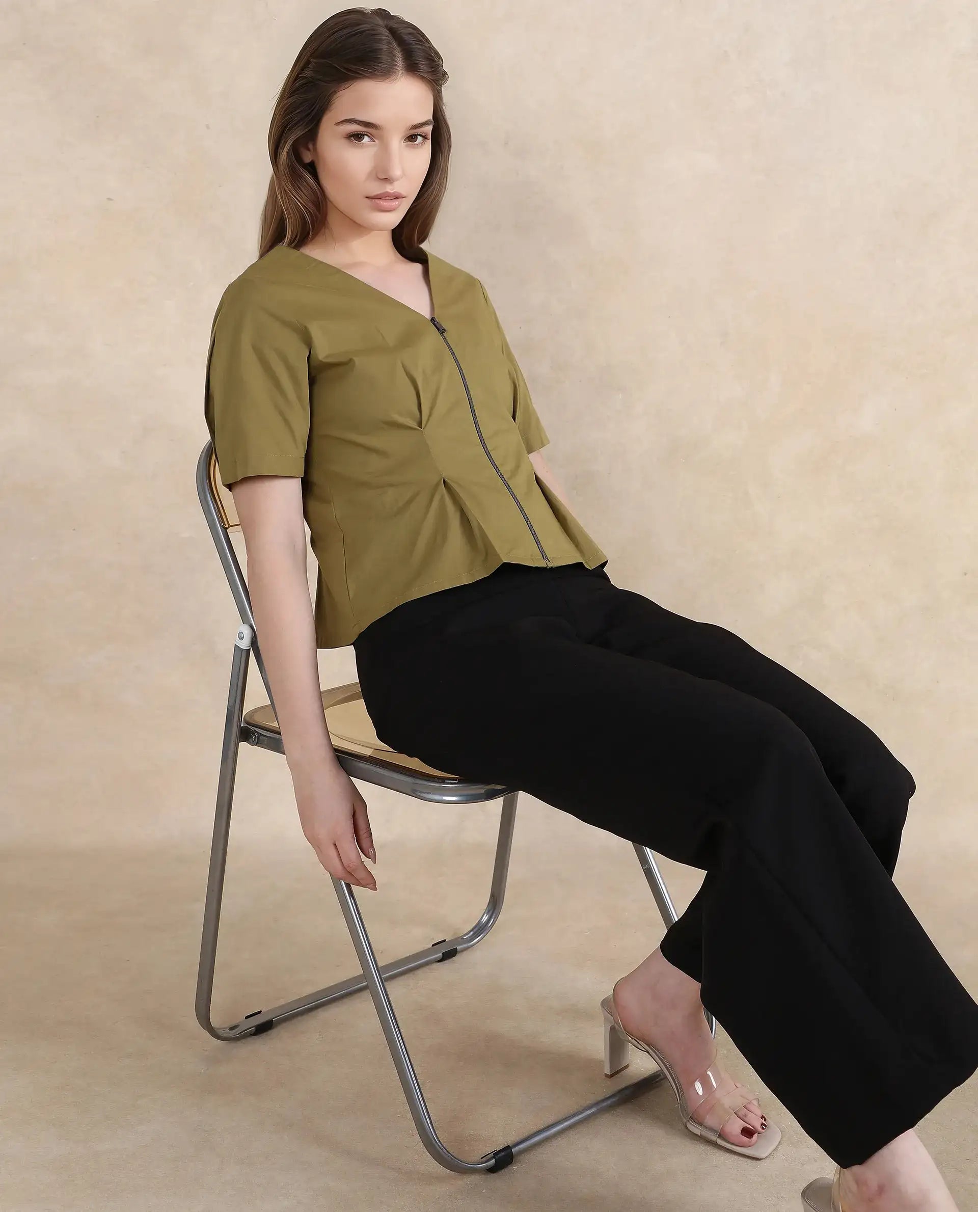 Rareism Women Funit Dusky Olive Cotton Fabric Fashion Sleeve V-Neck Zipper Closure Cropped Plain Top