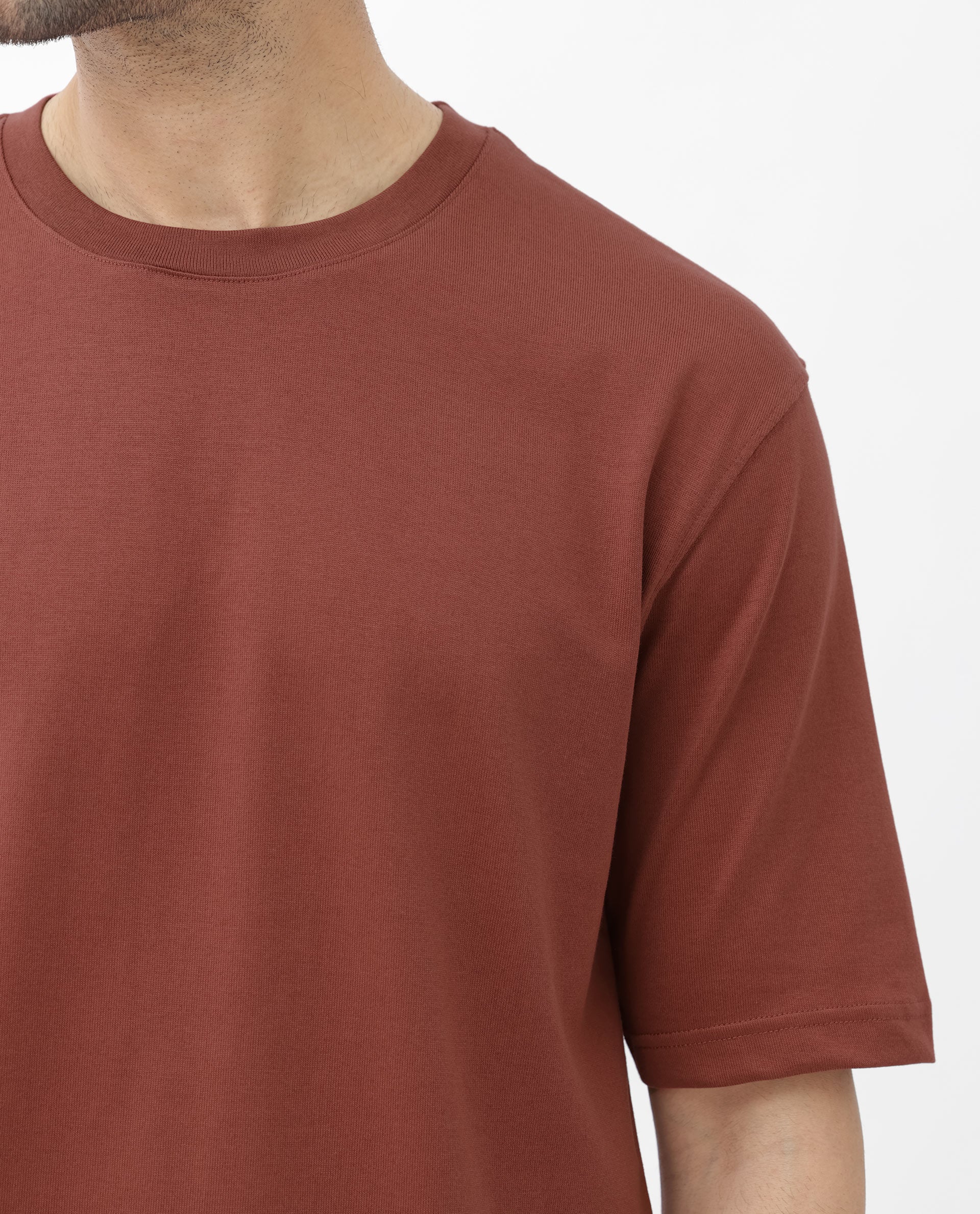 Rare Rabbit Men's Gallos Rust Short Sleeve Oversized Solid T-Shirt