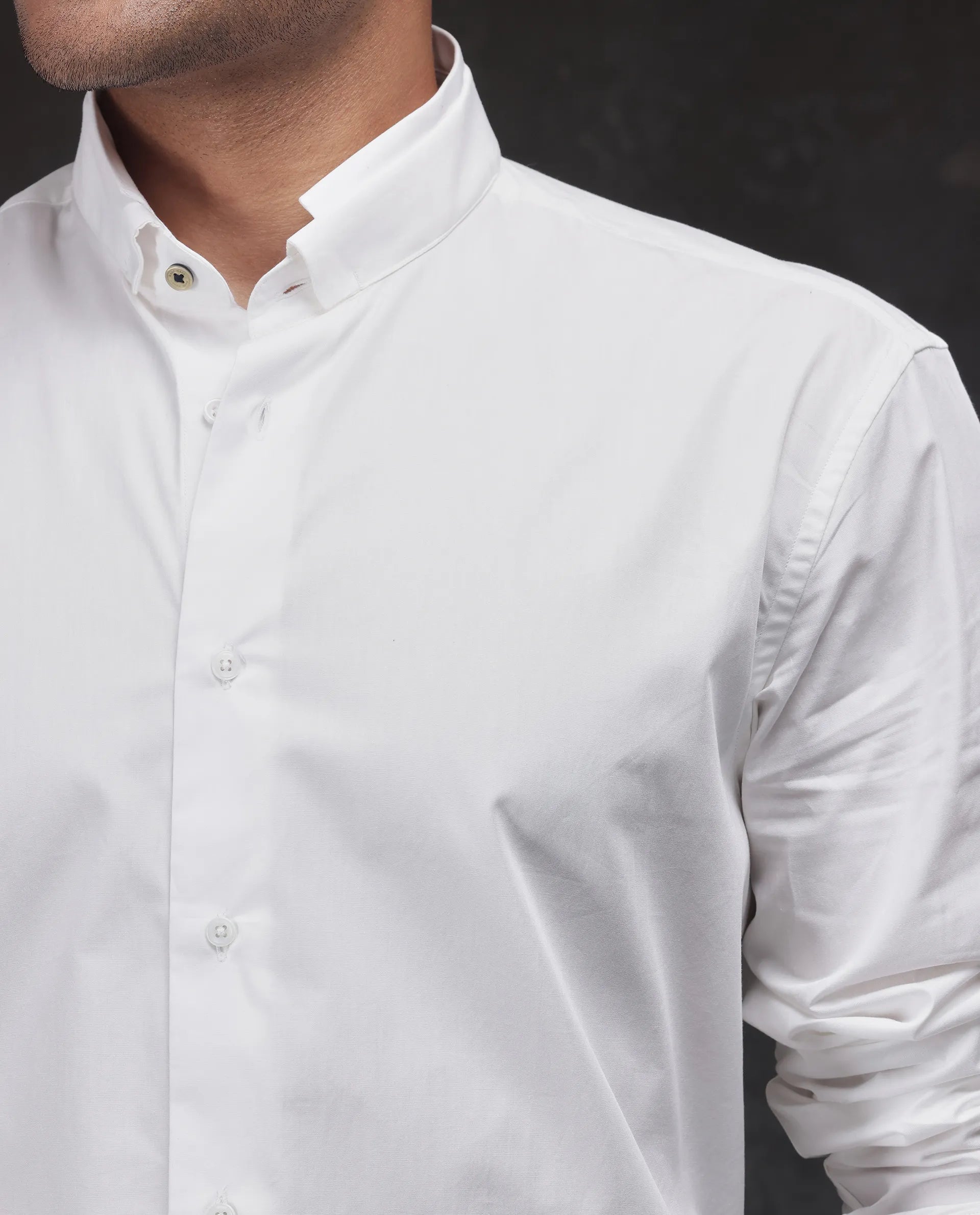 Rare Rabbit Men Garry White Cotton Fabric Full Sleeves Mandarin Collar Relaxed Fit Plain Shirt