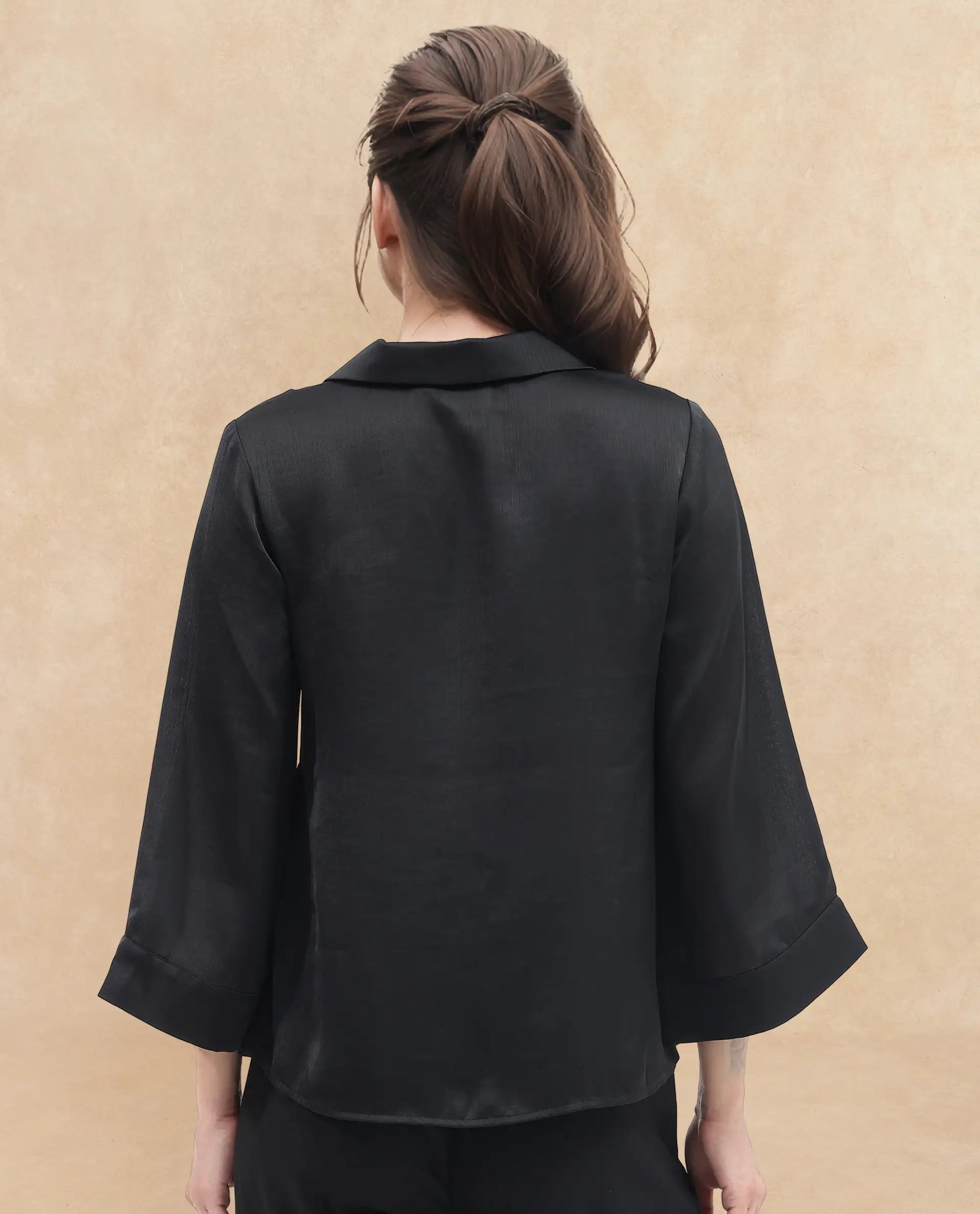 Rareism Women's Gaurerro Black Polyester Lapel Neck Plain Regular Fit Top