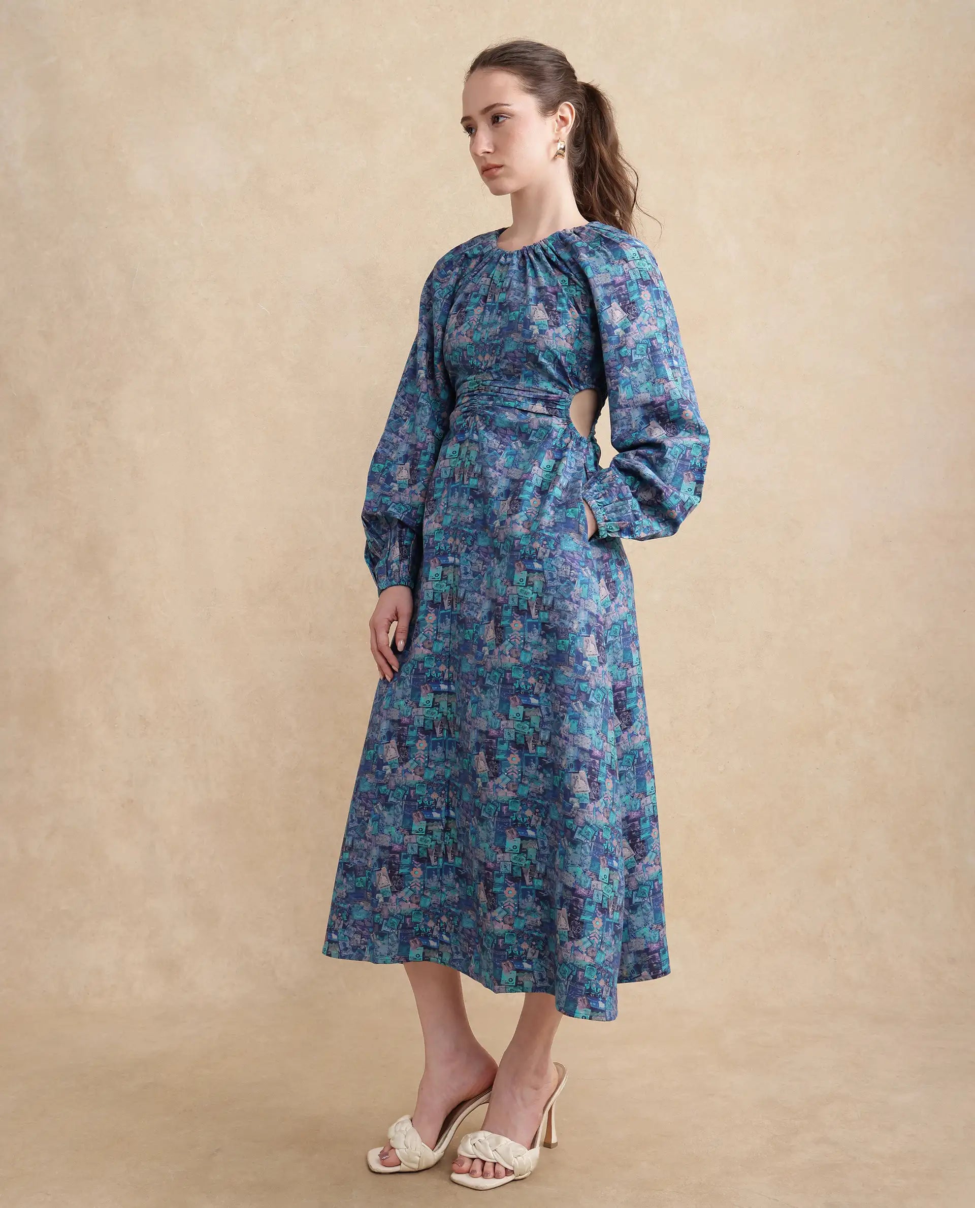 Rareism Women Gilf Blue Maxi Round Neck A-Line Maxi Object Print Dress