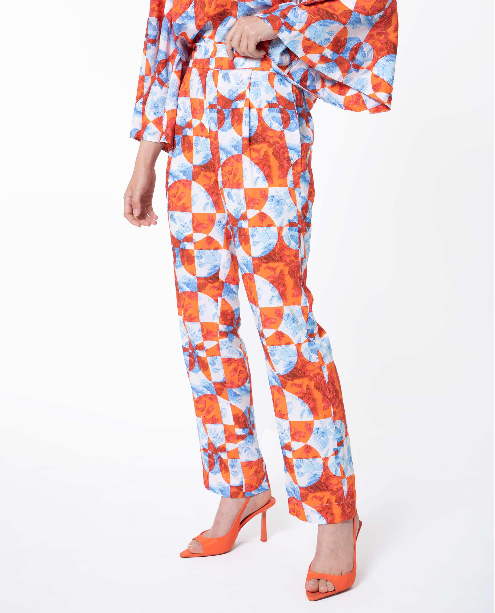 Rareism Women Gray Orange Viscose Fabric Drawstring Closure Regular Fit Floral Print Ankle Length Trousers