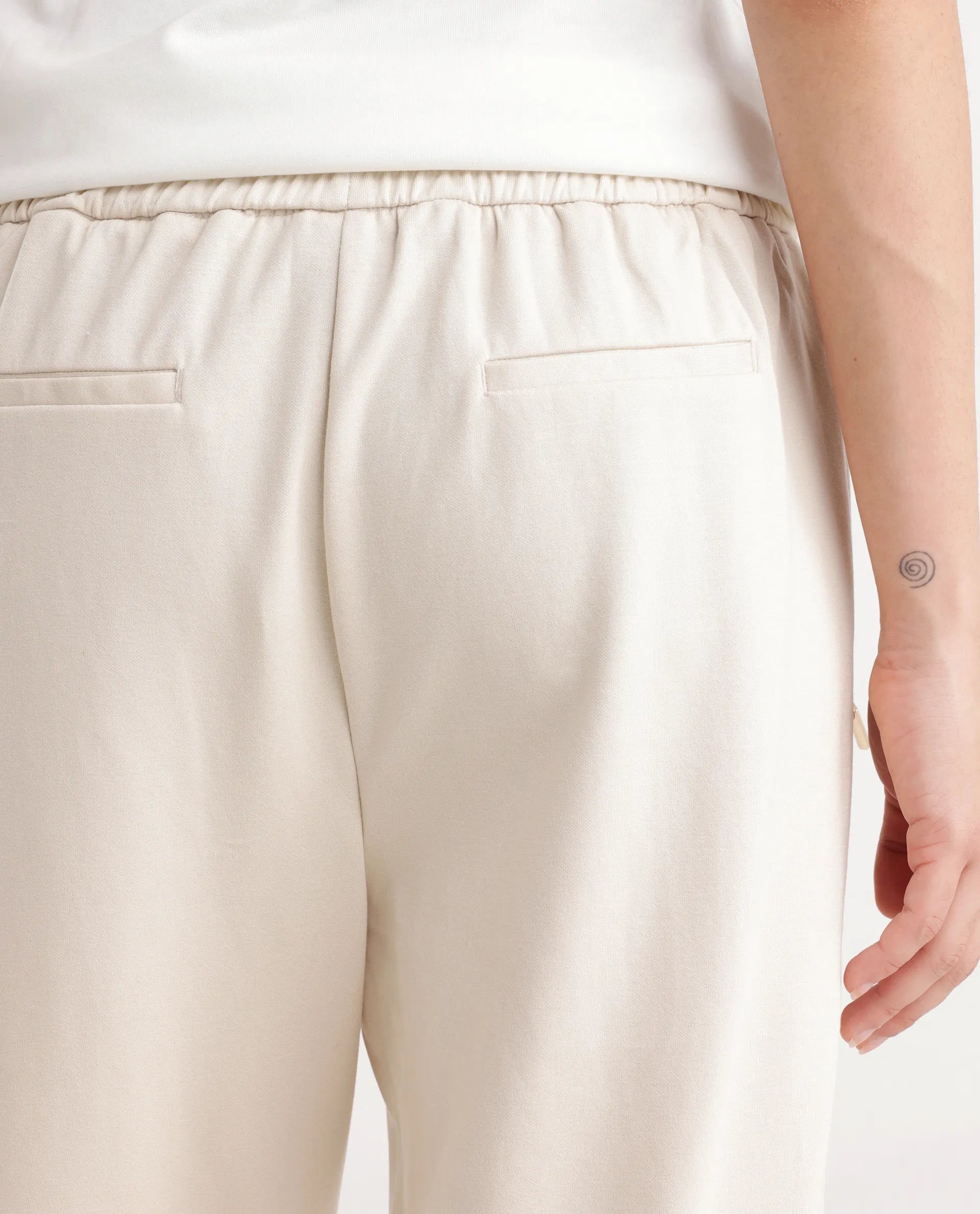 Rareism Women's Gumushane Off White Modal Blend Plain Ankle Length Straight Fit Track Pant