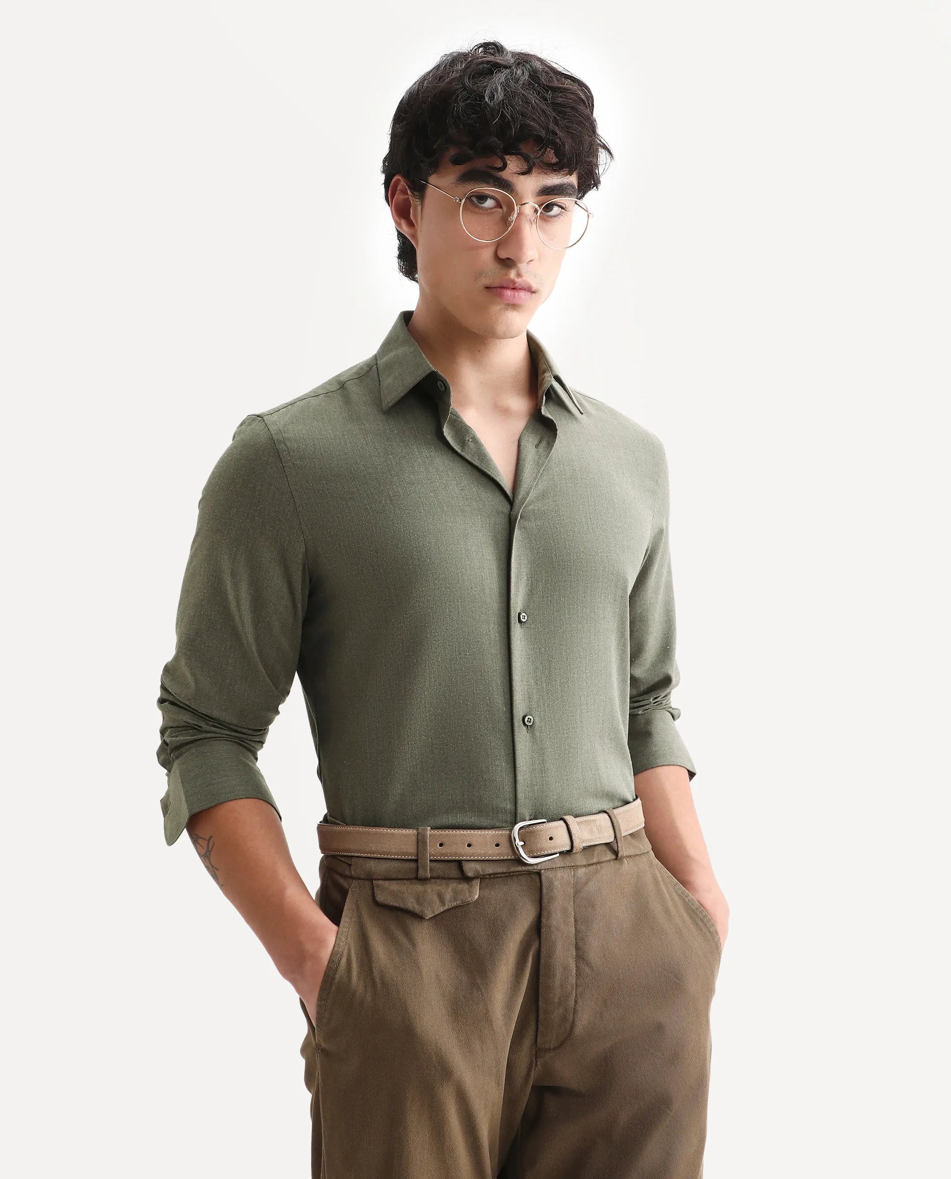 Rare Rabbit Men's Gunjo 25 Dusky Green Cotton Blend Plain Regular Fit Full Sleeve Collared Shirt
