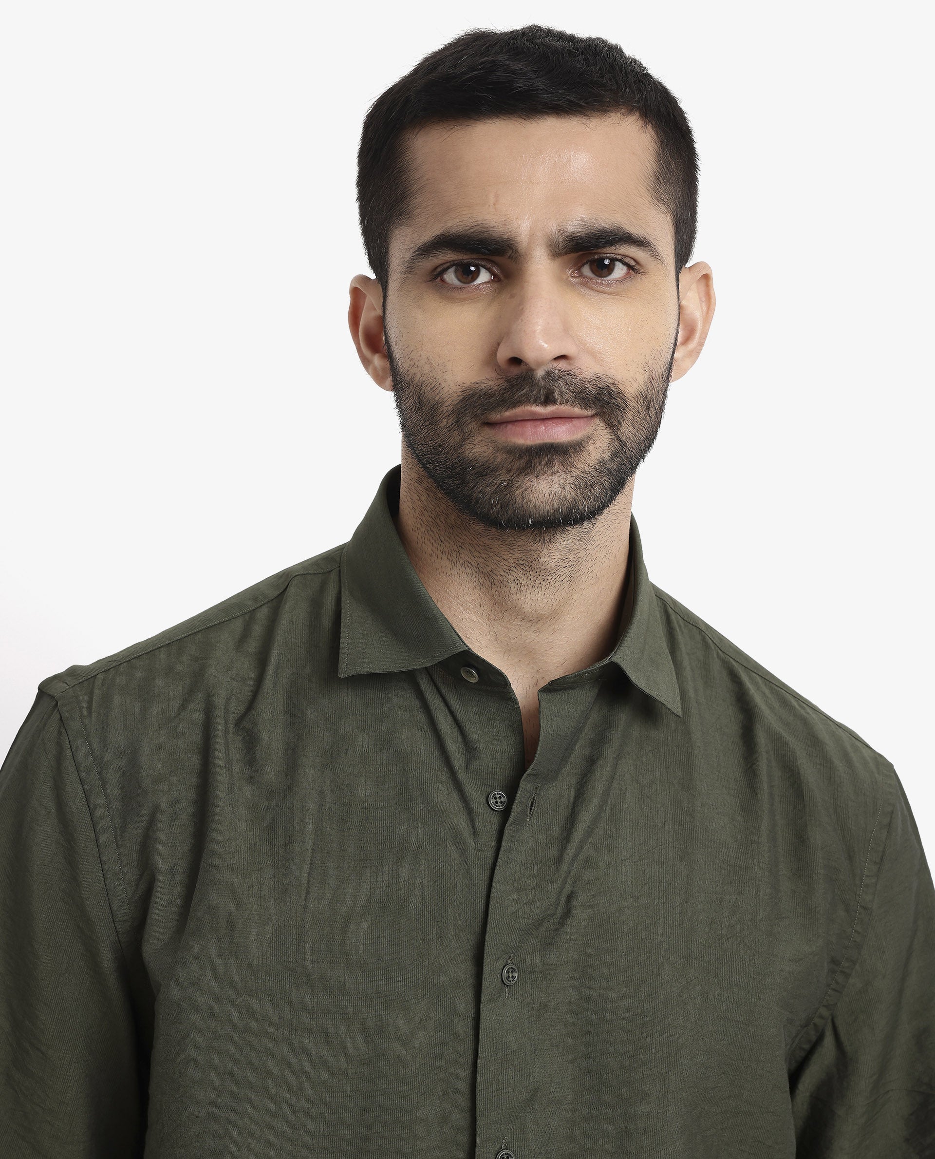 Rare Rabbit Men Blois Dark Green Viscose Nylon Fabric Short Sleeve Slim Fit Plain Shirt