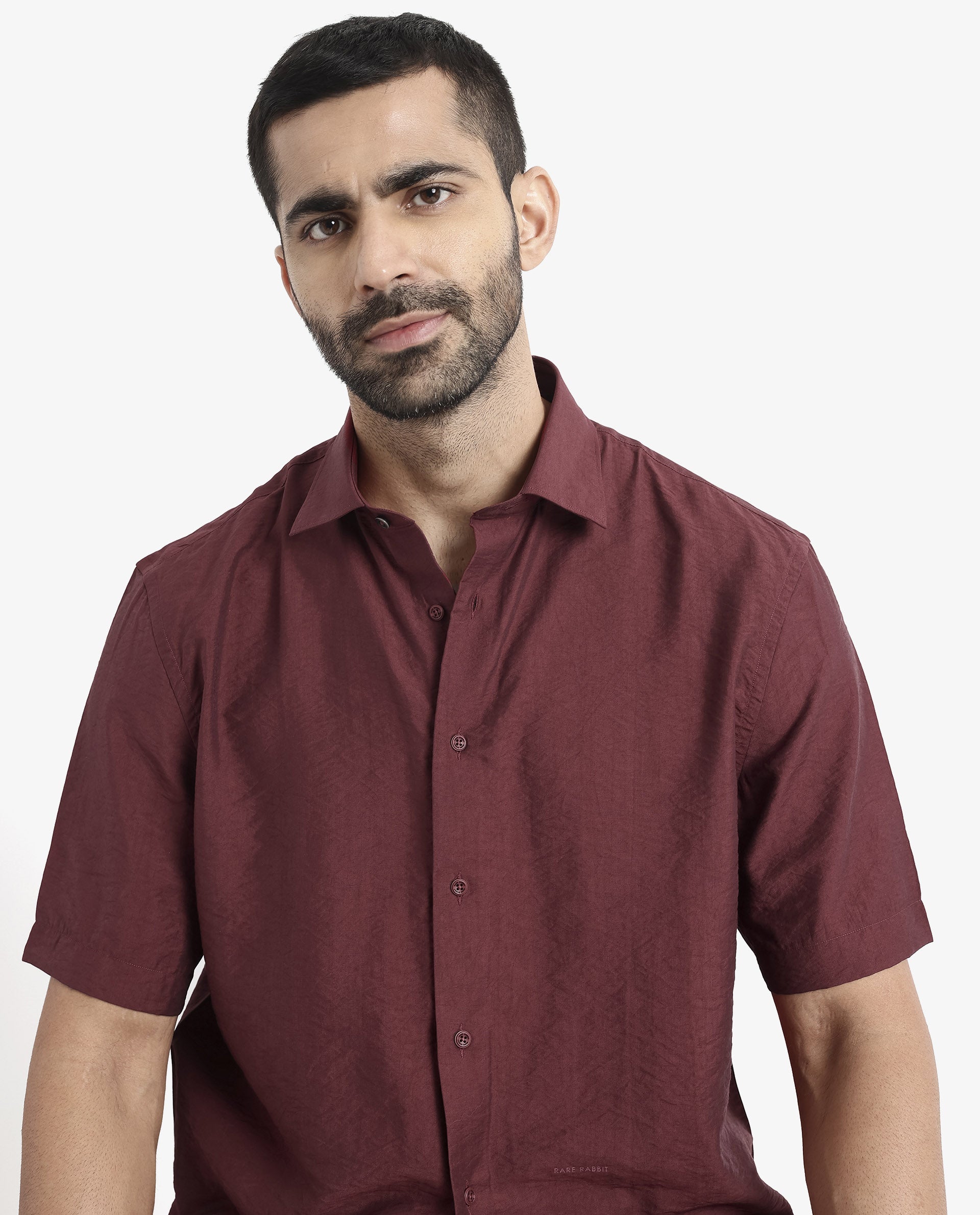 Rare Rabbit Men Blois Maroon Viscose Nylon Fabric Short Sleeve Slim Fit Plain Shirt