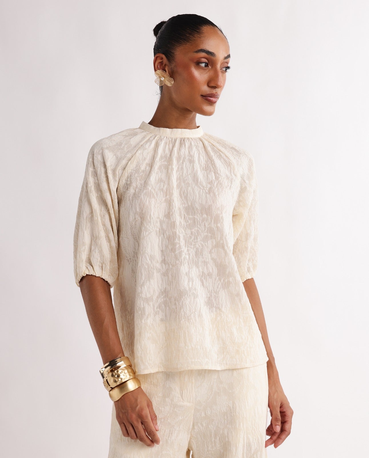 Rareism Women's Hanto-T Off White Cotton Band Collar Regular Plain Top