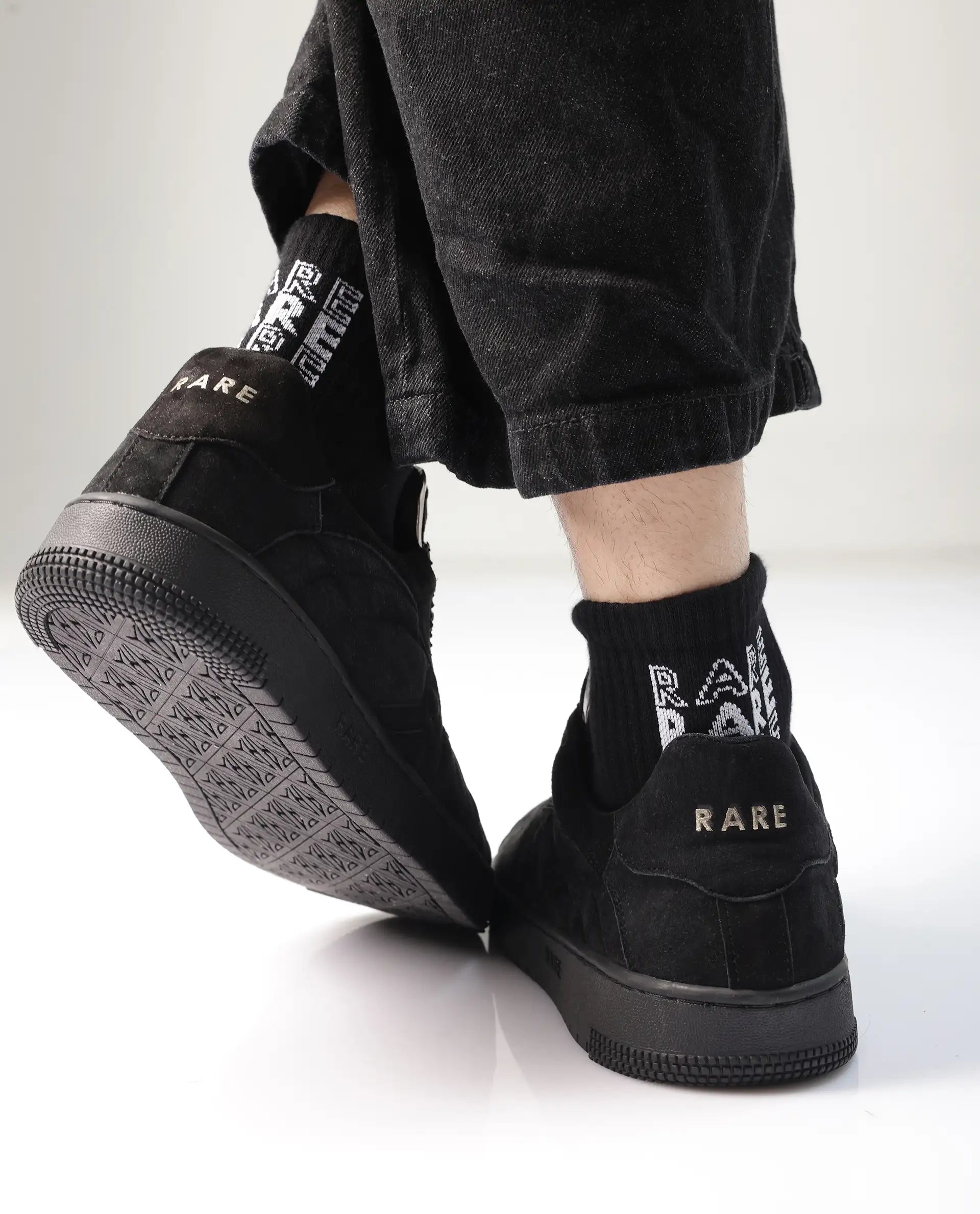 Rare Rabbit Men Happy Assorted High Ankle Socks