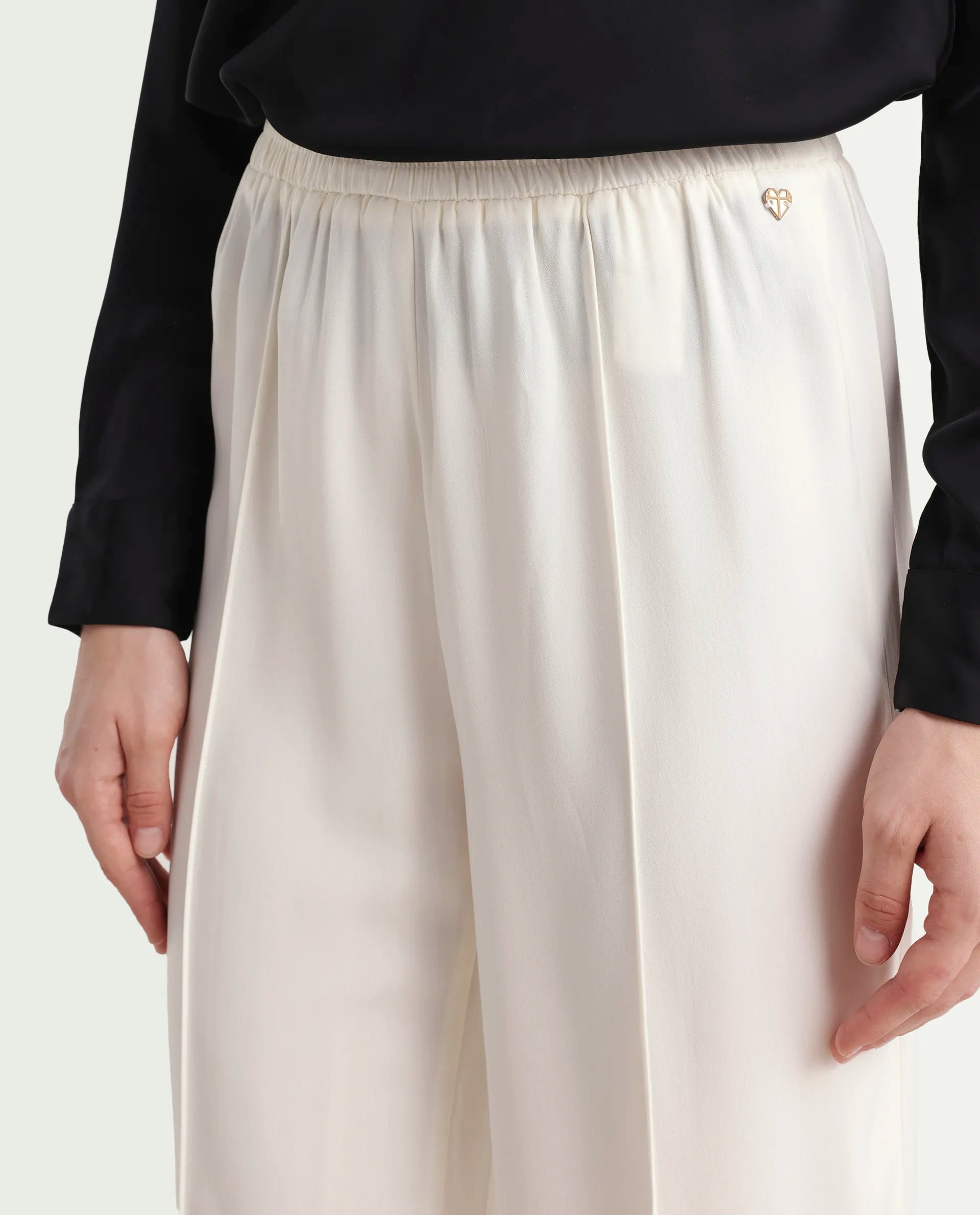 Rareism Women's Haz Light Off White Polyester Plain Ankle Length Wide Trouser