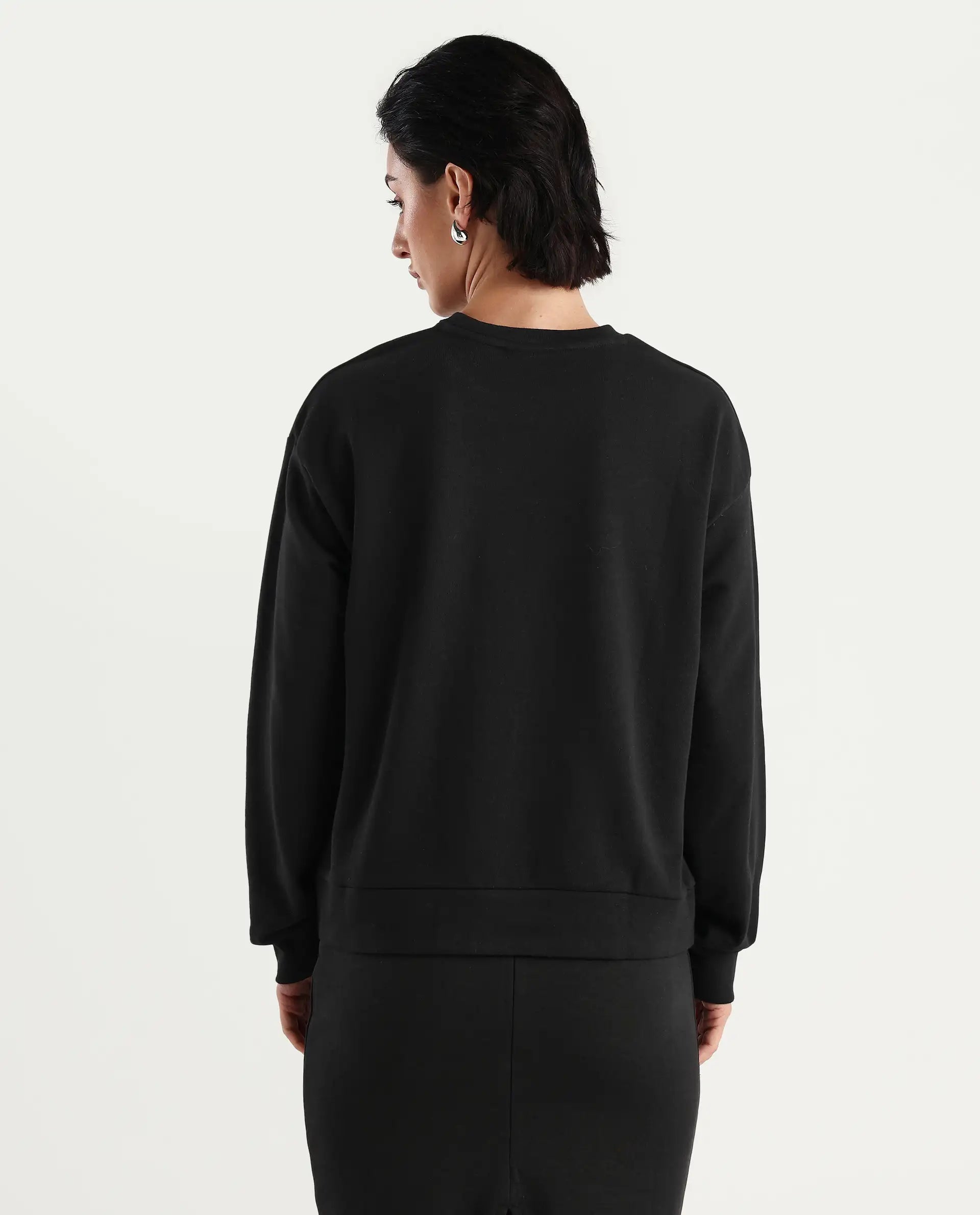 Rareism Women's Herf Black Cotton Crew Neck Graphic Print Regular Fit Sweatshirt