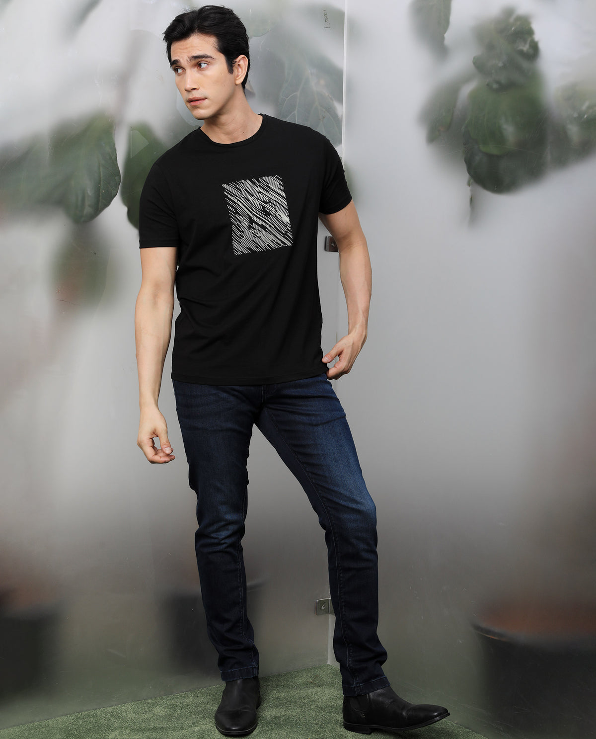 Rare Rabbit Men's Chevillon Dark Navy Dark Wash Mid-Rise Slim Fit Jeans
